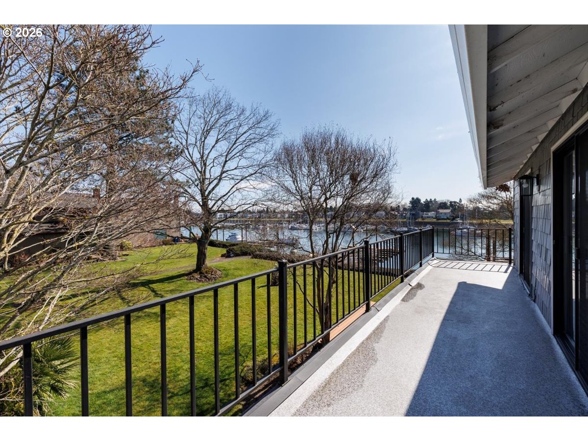 Photo #19: 698761177 Listing: Photo #19