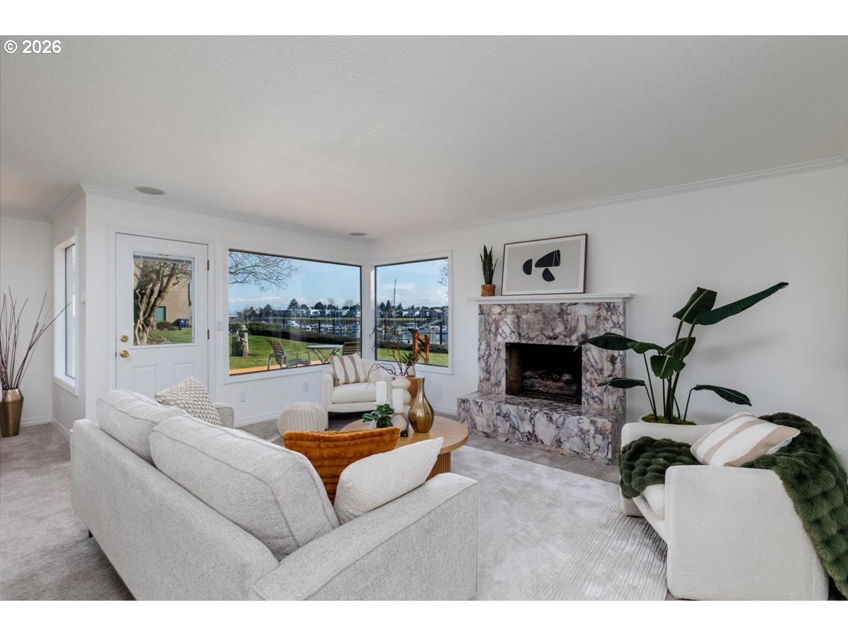 Photo #2: 698761177 Listing: Photo #2