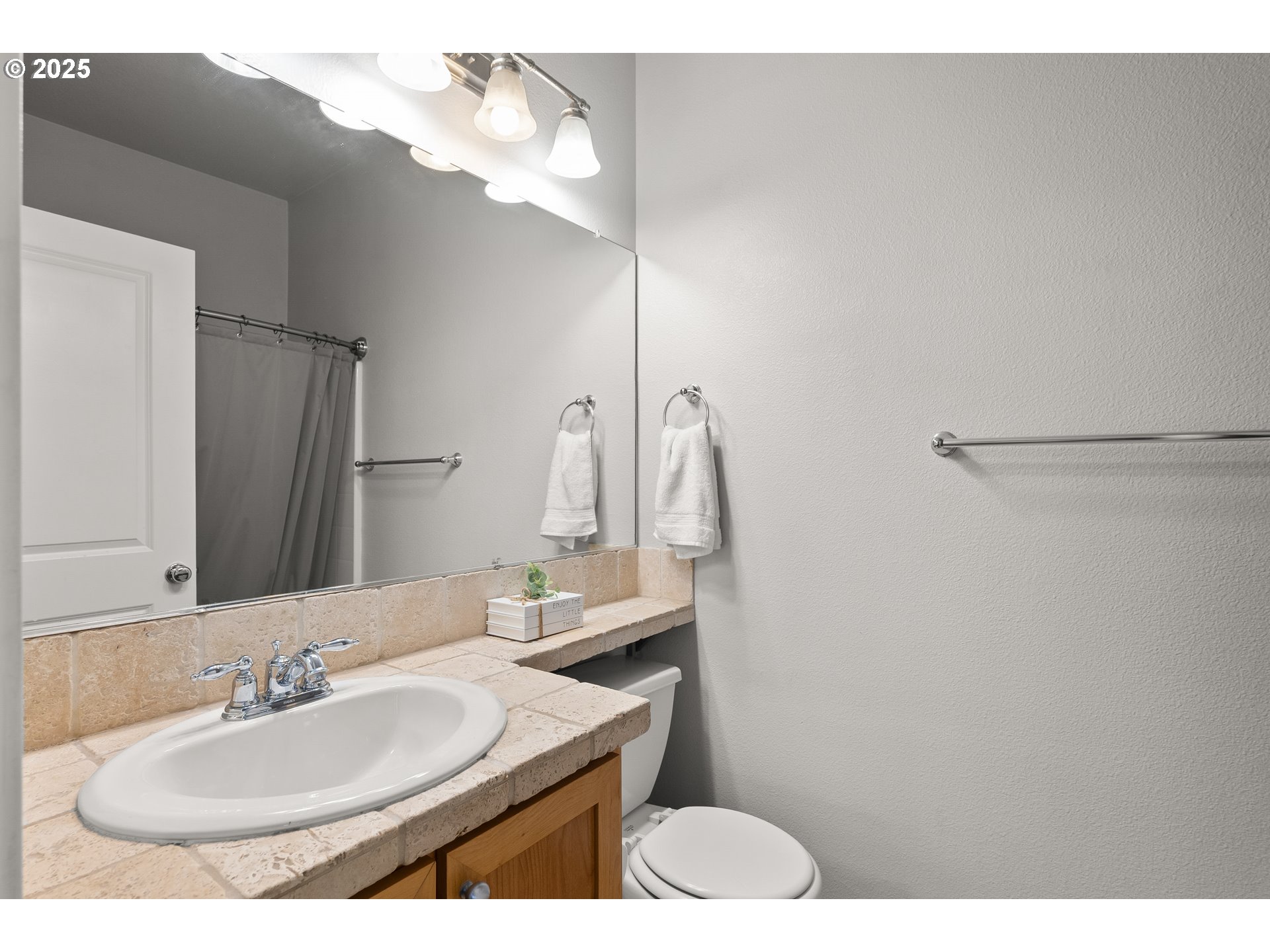 Photo #15: 698859523 Listing: Photo #15