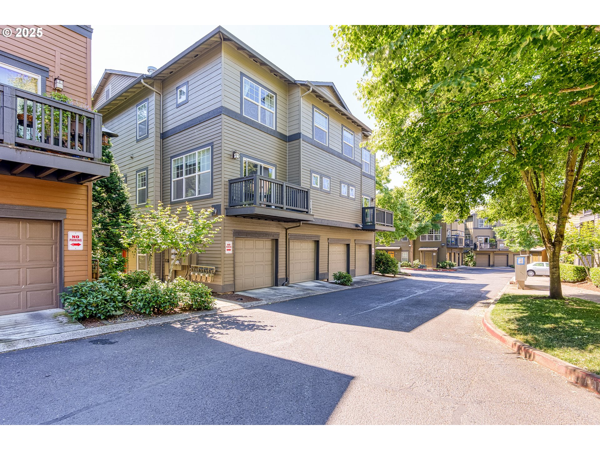 Photo #17: 698859523 Listing: Photo #17
