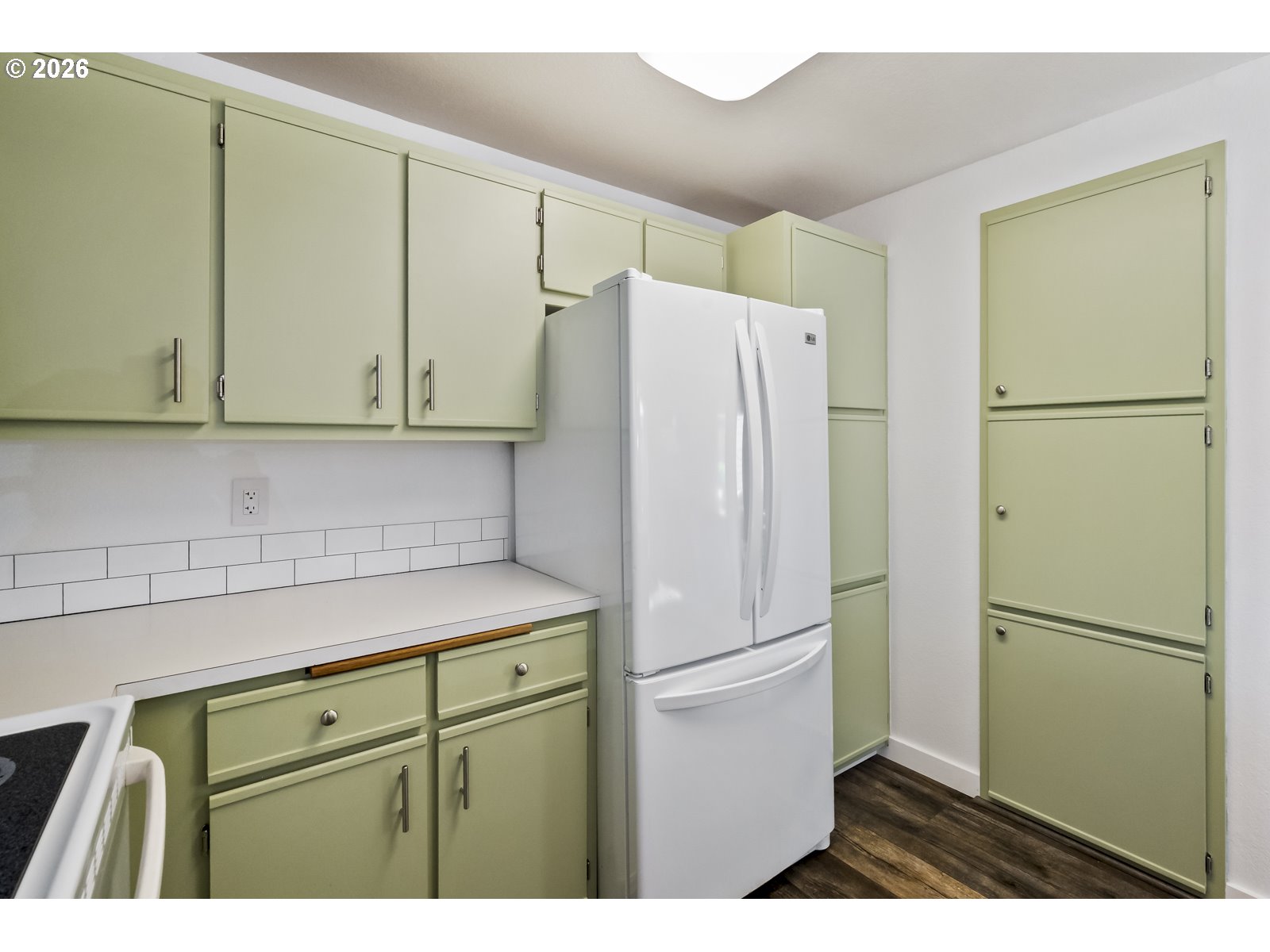 Photo #7: 698935545 Listing: Photo #7