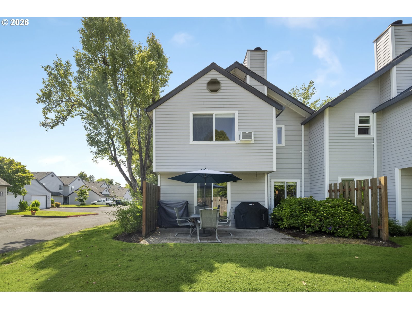 Photo #8: 698935545 Listing: Photo #8
