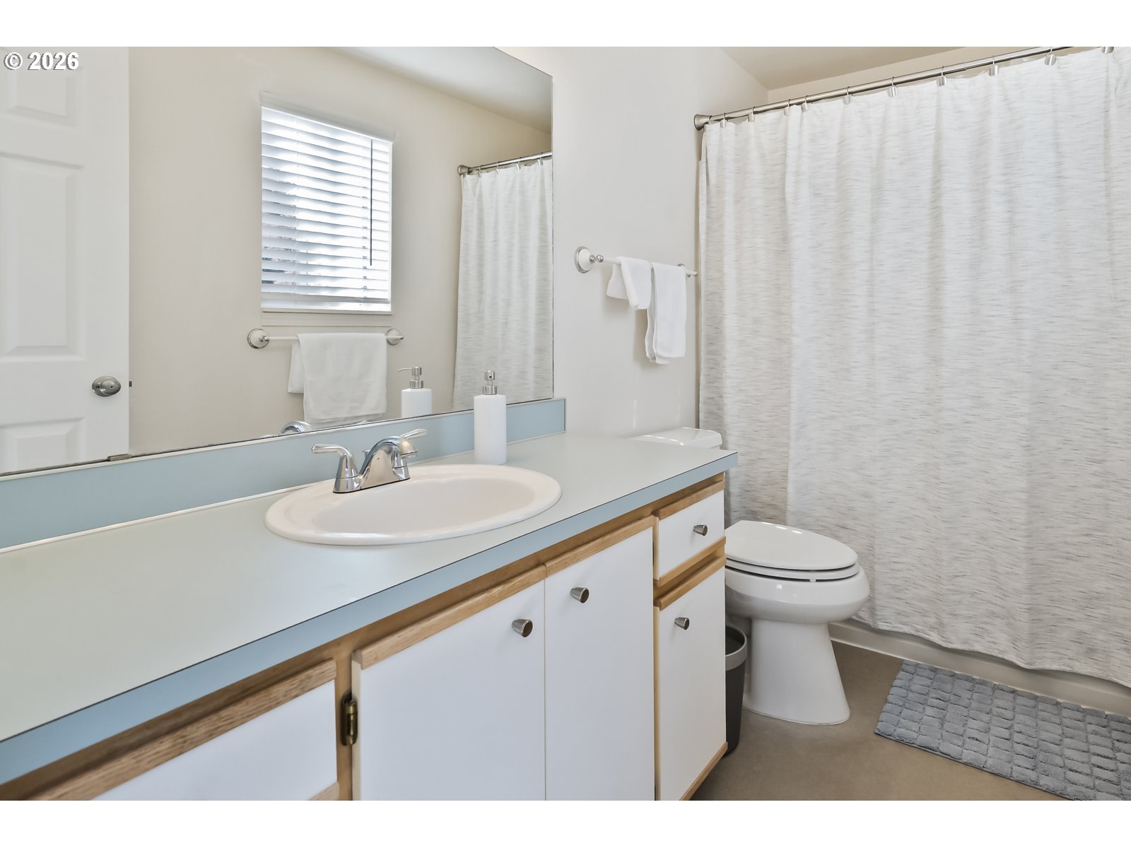 Photo #33: 698935545 Listing: Photo #33