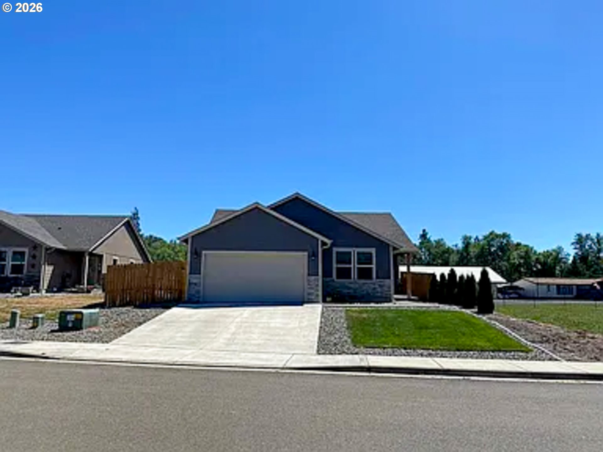 645 S 14TH ST, Cottage Grove, OR, 97424