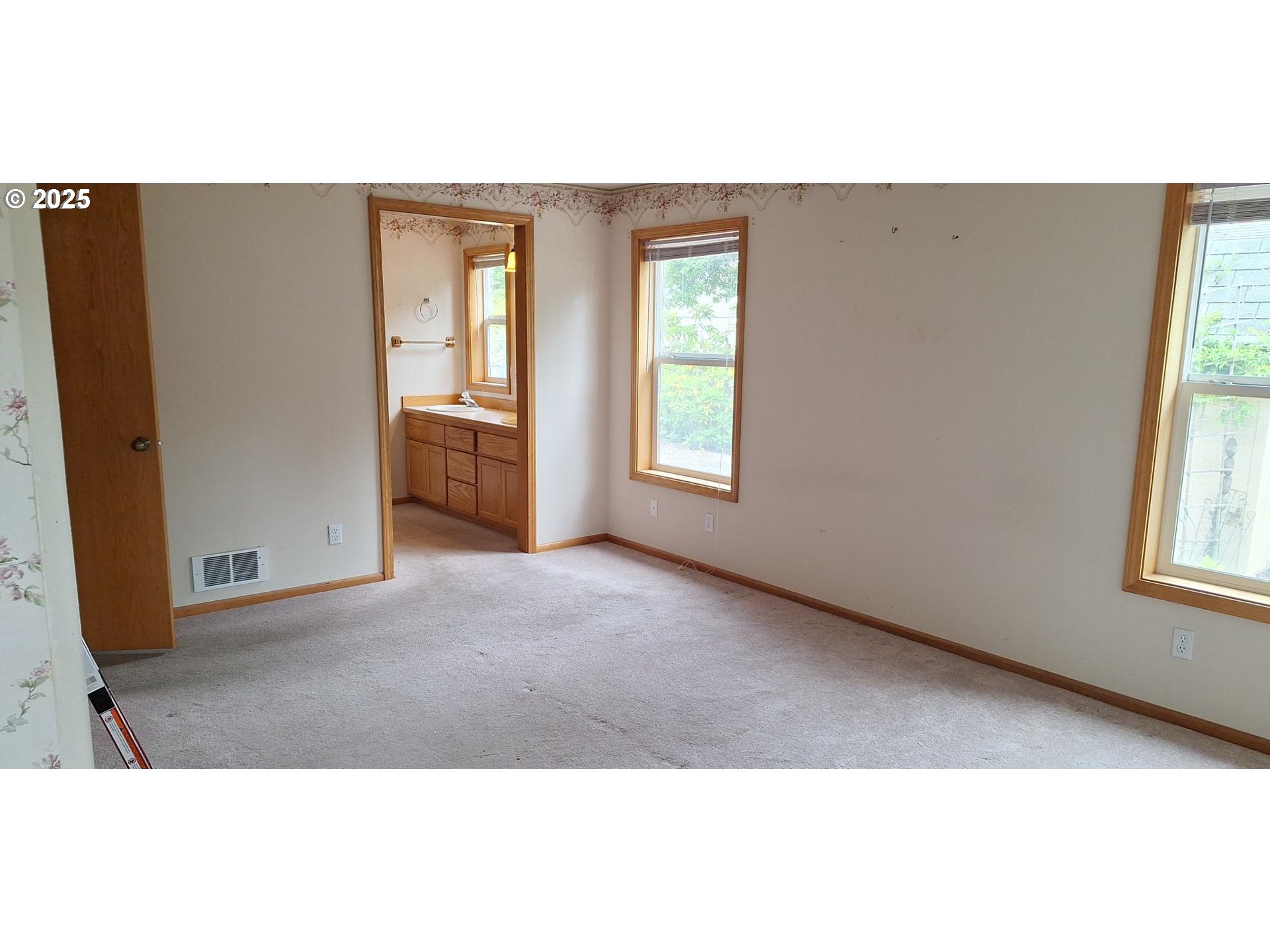 3890 SPRUCE ST, Florence, OR, 97439