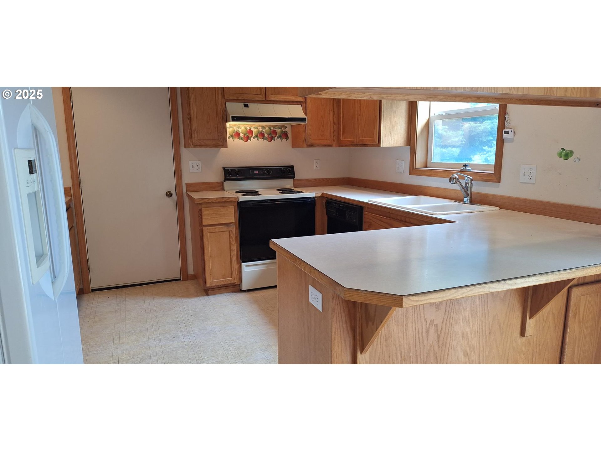 3890 SPRUCE ST, Florence, OR, 97439