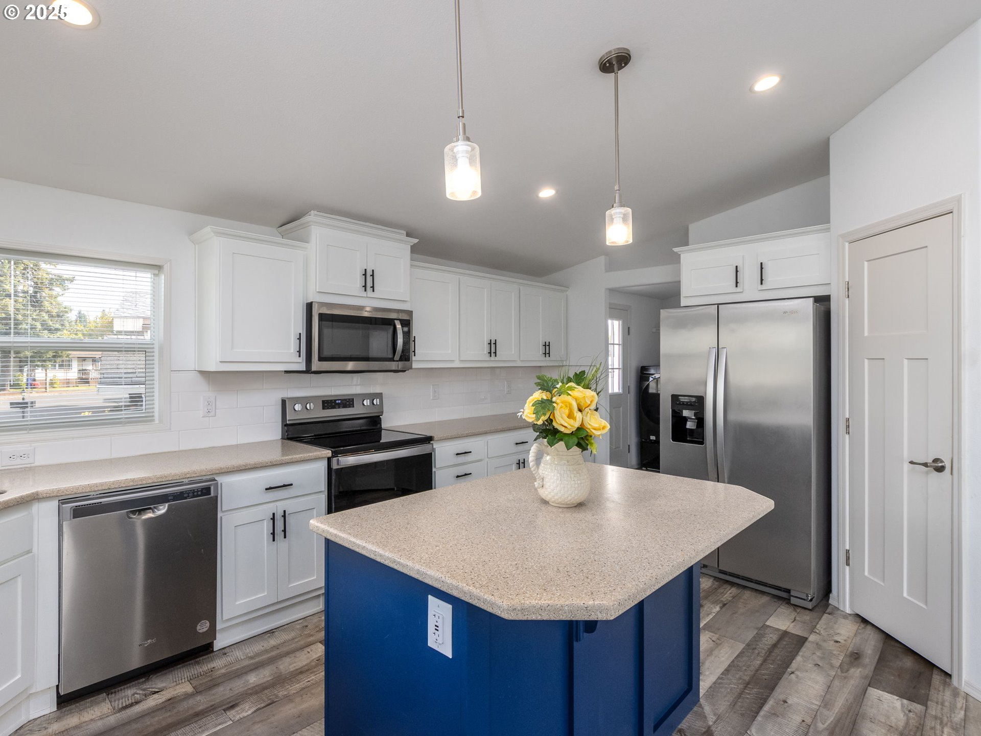 570 N 10TH AVE UNIT 2, Cornelius, OR, 97113