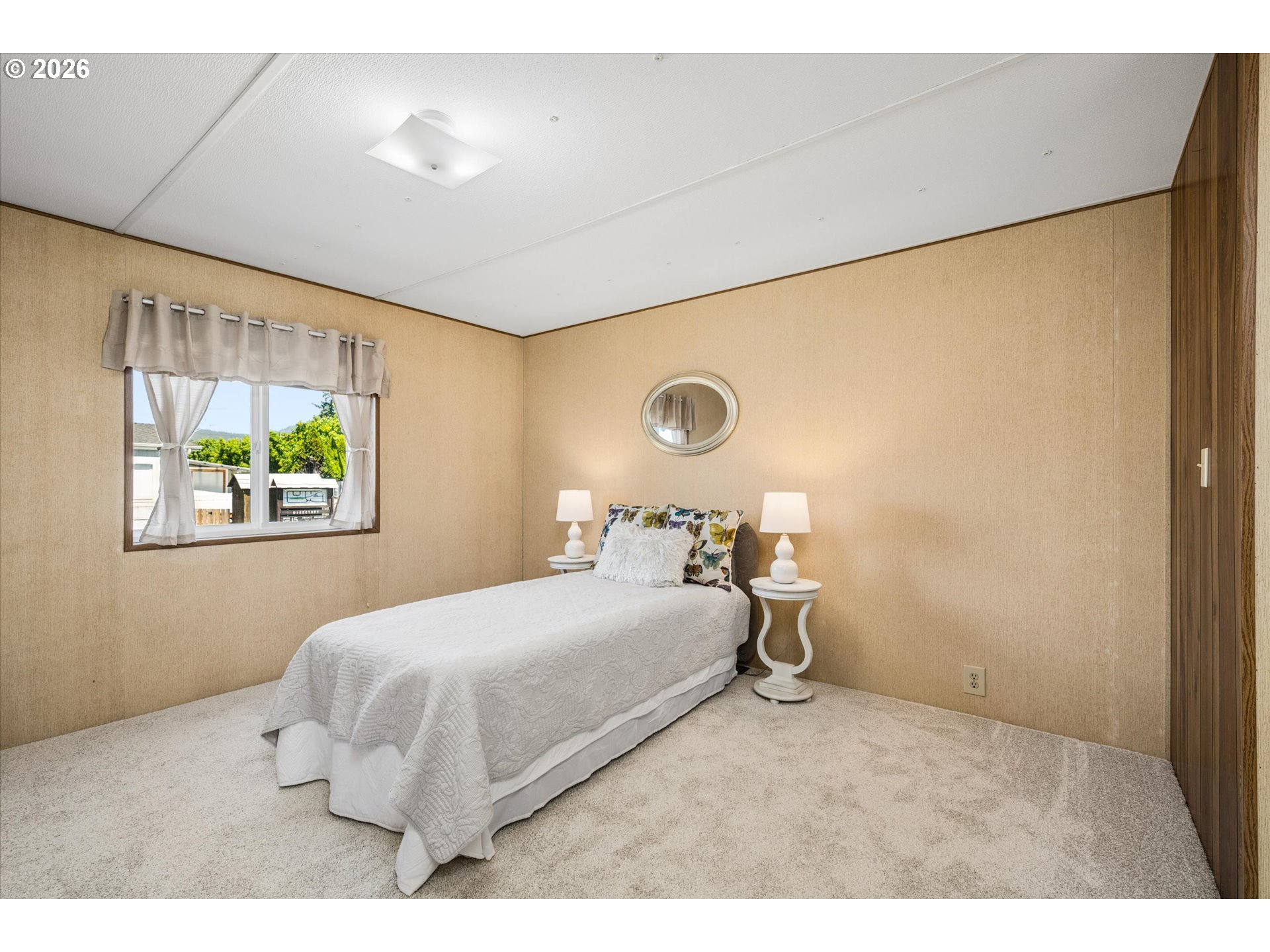 Property photo 18 of 37