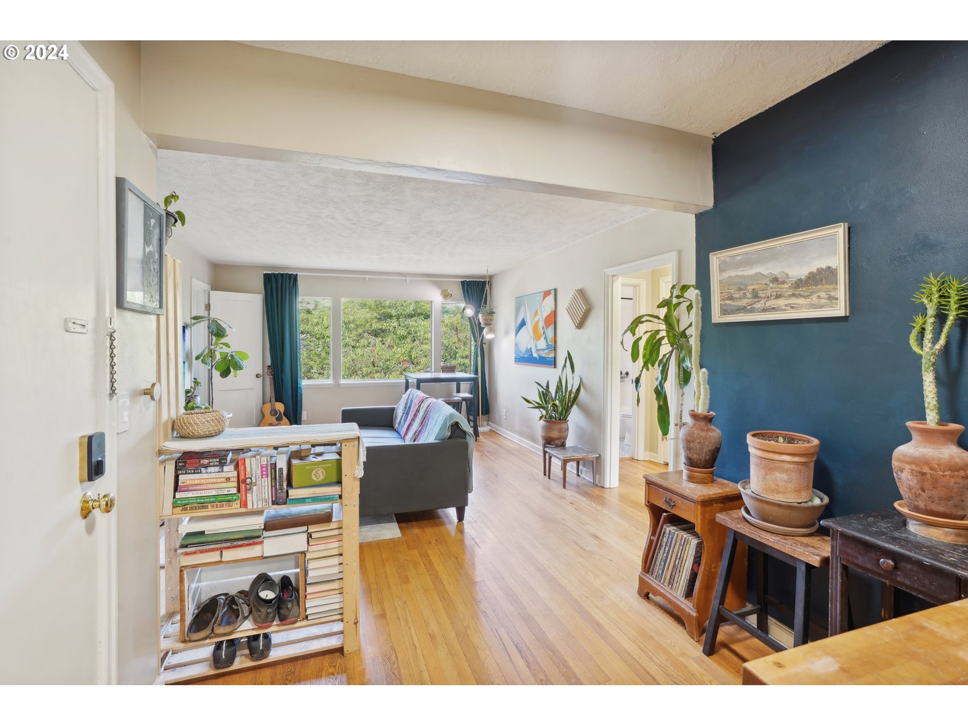 Photo #2: 699455245 Listing: Photo #2