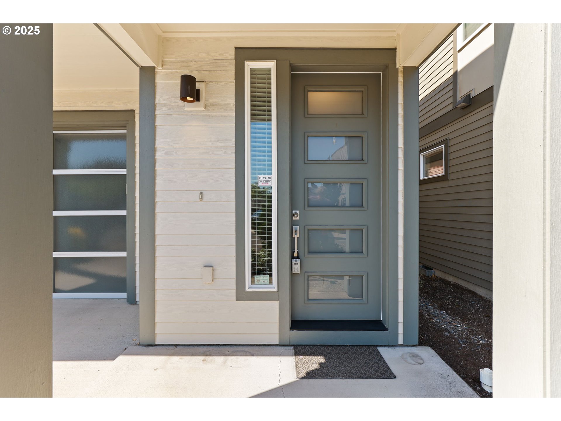 782 NW Pebblestone LN, Beaverton, OR, 97006