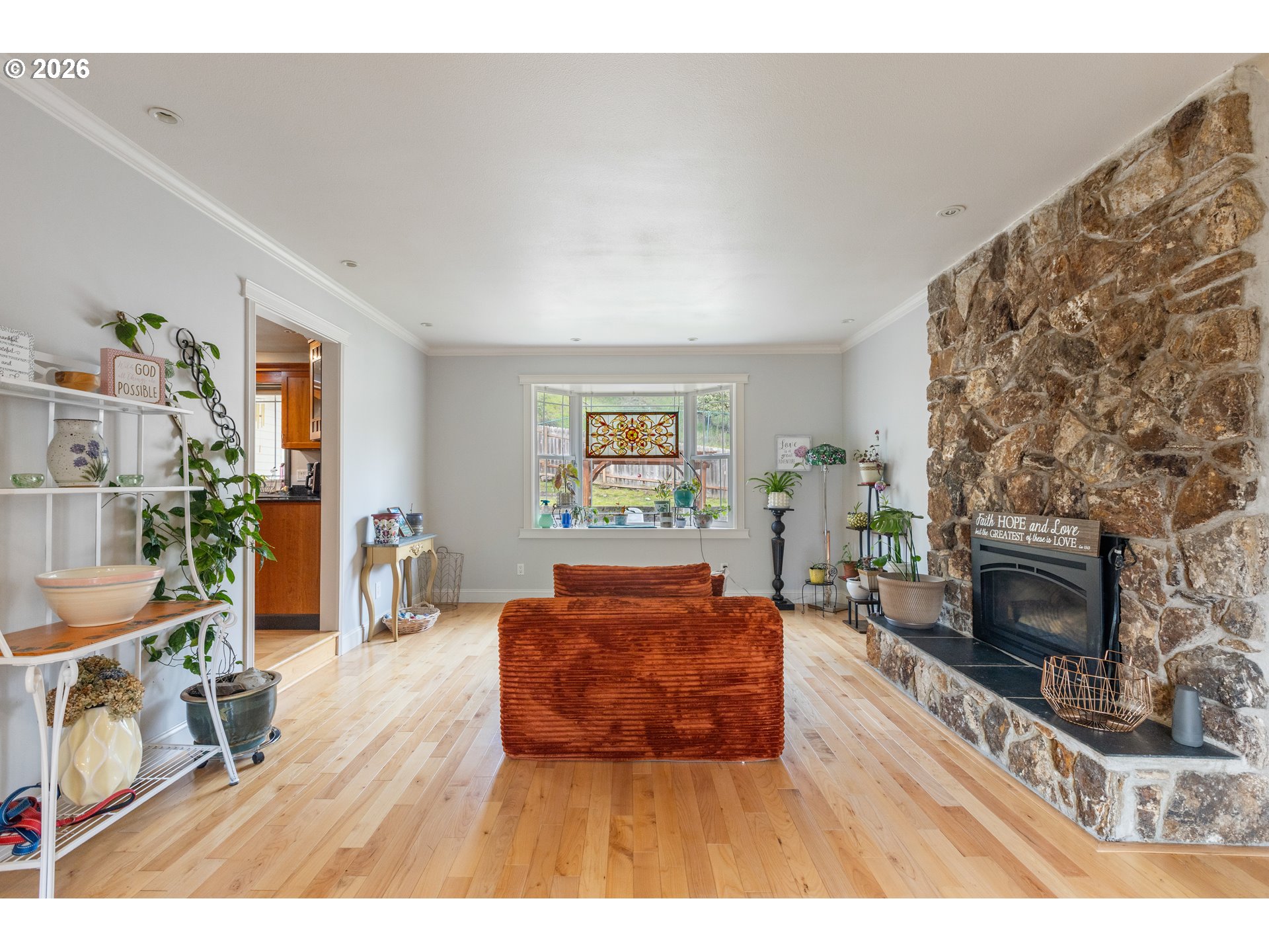 137 N RIVER DR, Roseburg, OR, 97470