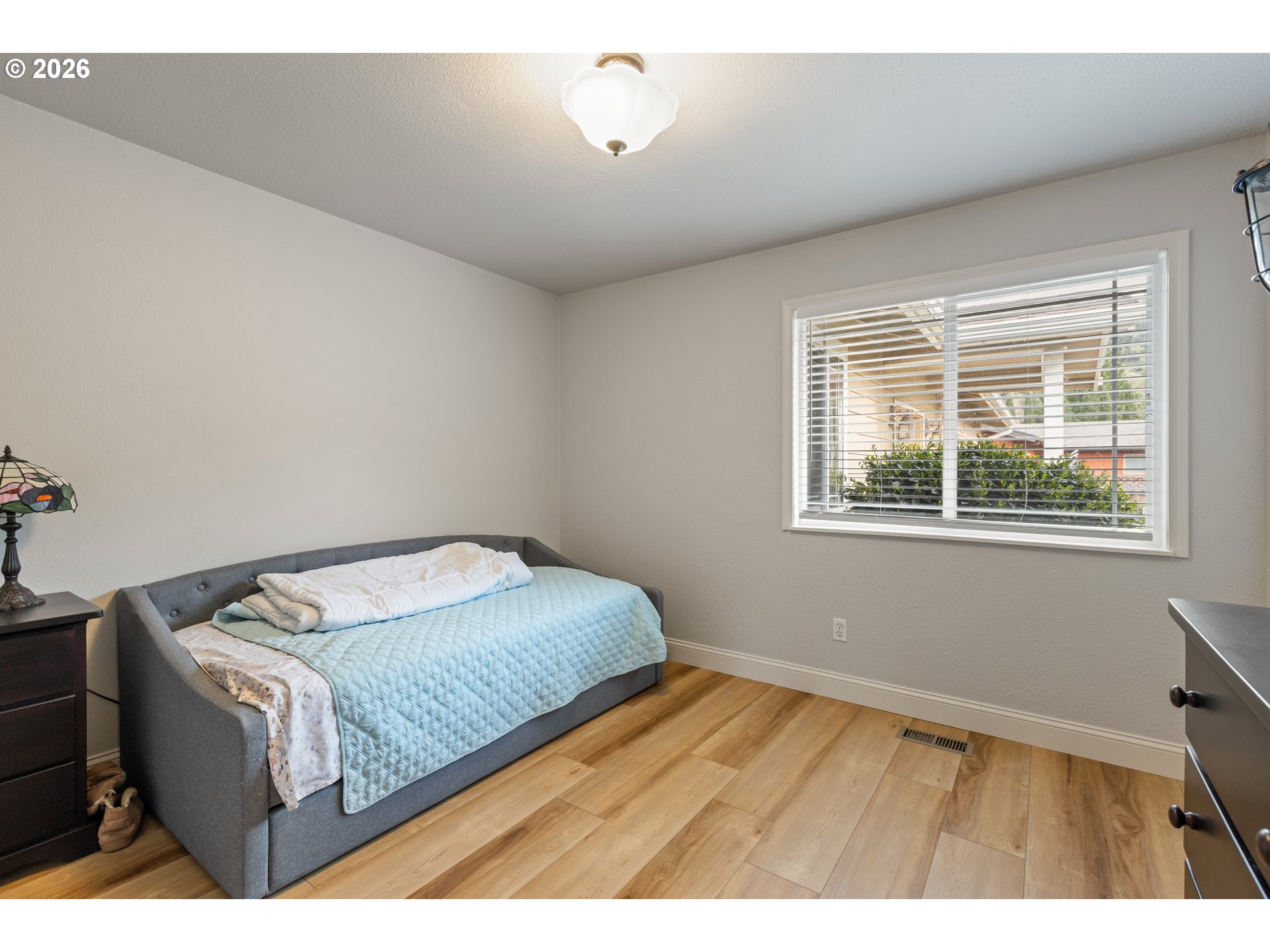 137 N RIVER DR, Roseburg, OR, 97470