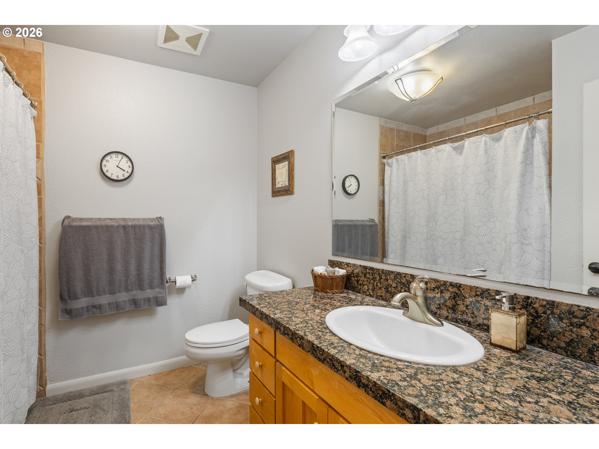 137 N RIVER DR, Roseburg, OR, 97470