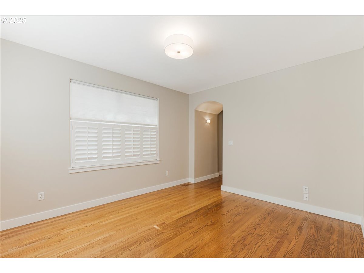 Photo #11: 700929414 Listing: Photo #11