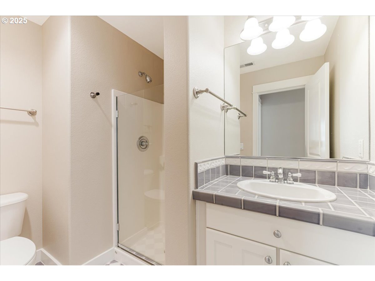 Photo #26: 700929414 Listing: Photo #26