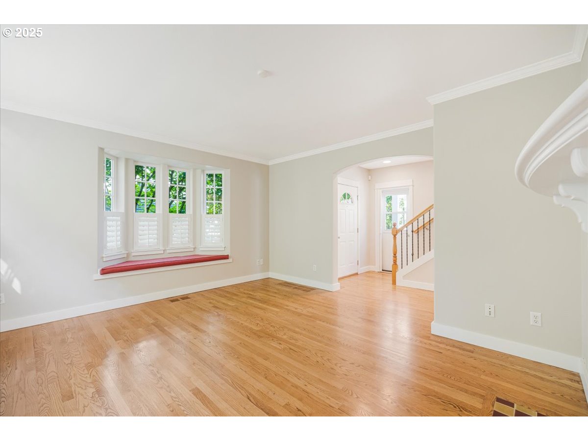 Photo #8: 700929414 Listing: Photo #8