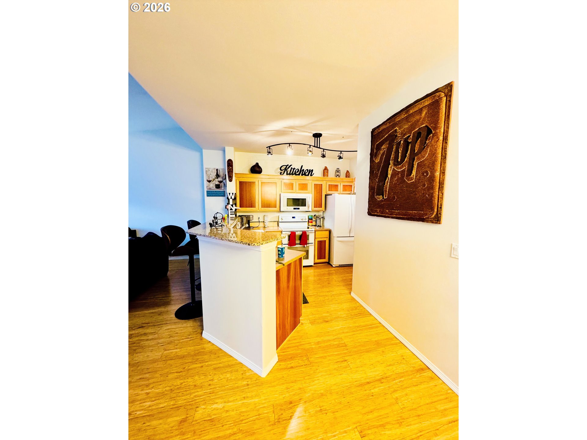 Photo #6: 701255881 Listing: Photo #6