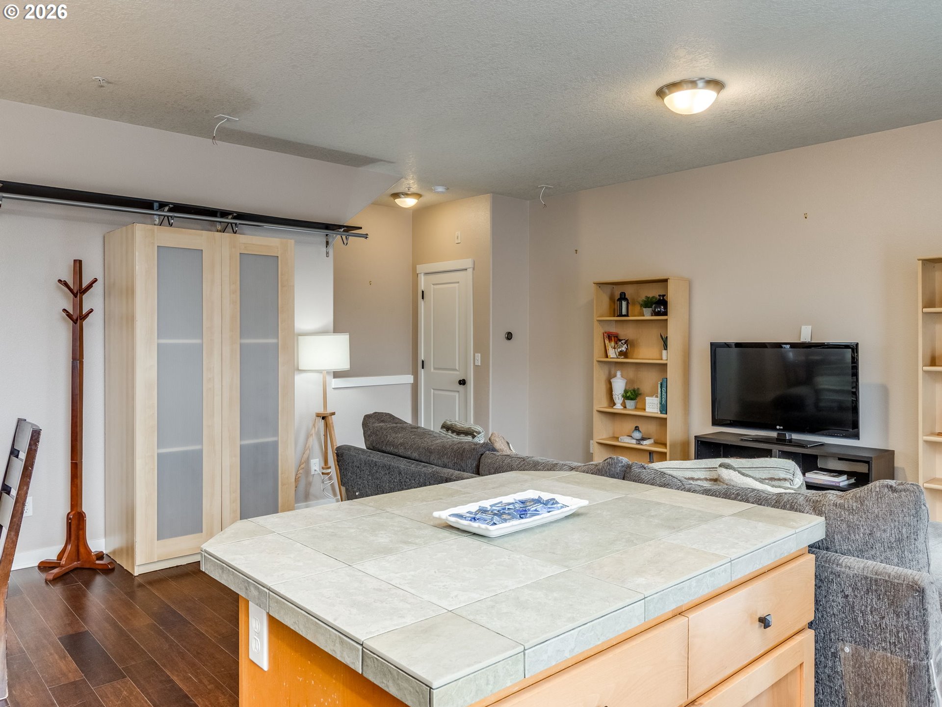 Photo #5: 701573334 Listing: Photo #5