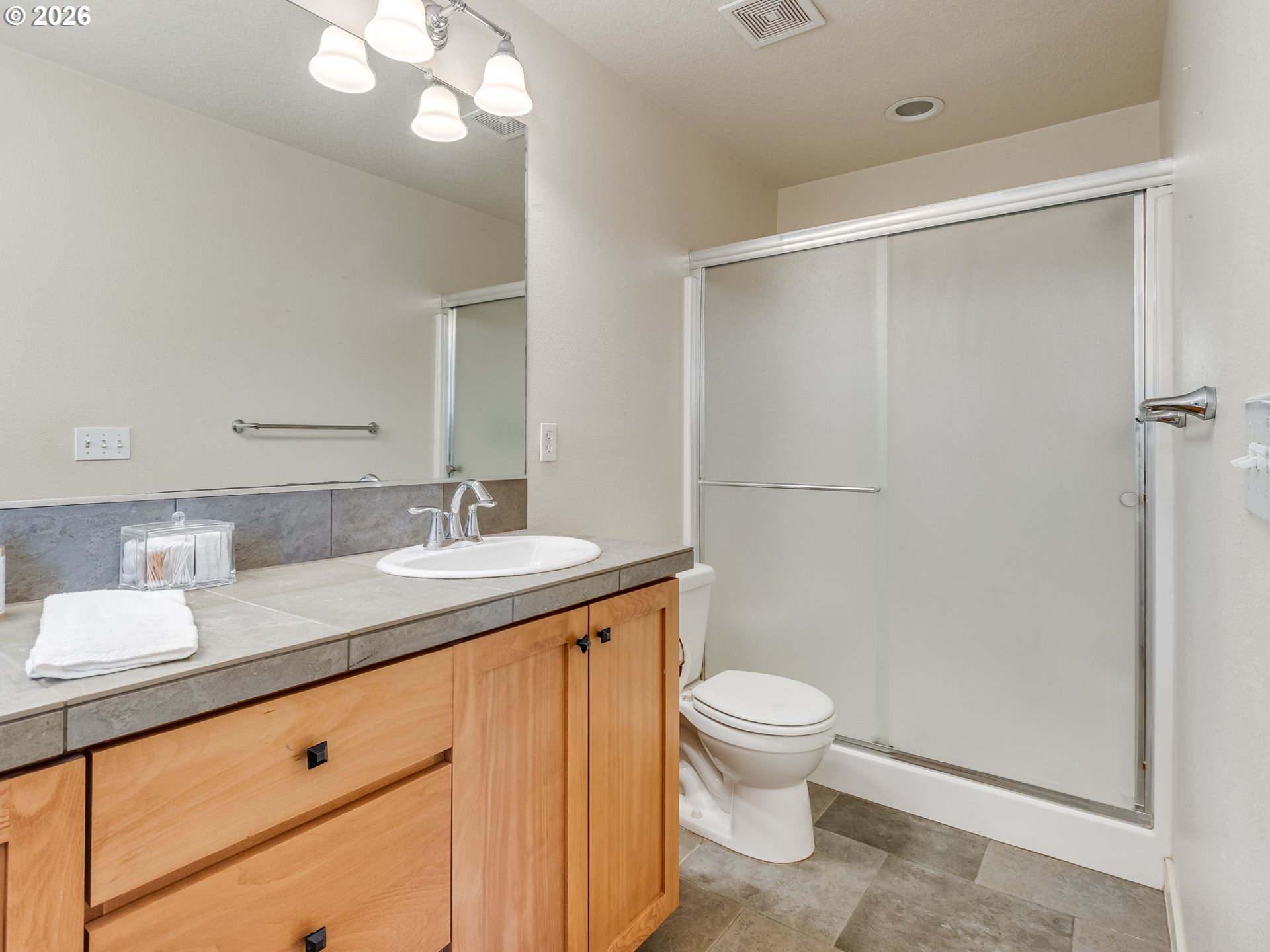 Photo #16: 701573334 Listing: Photo #16