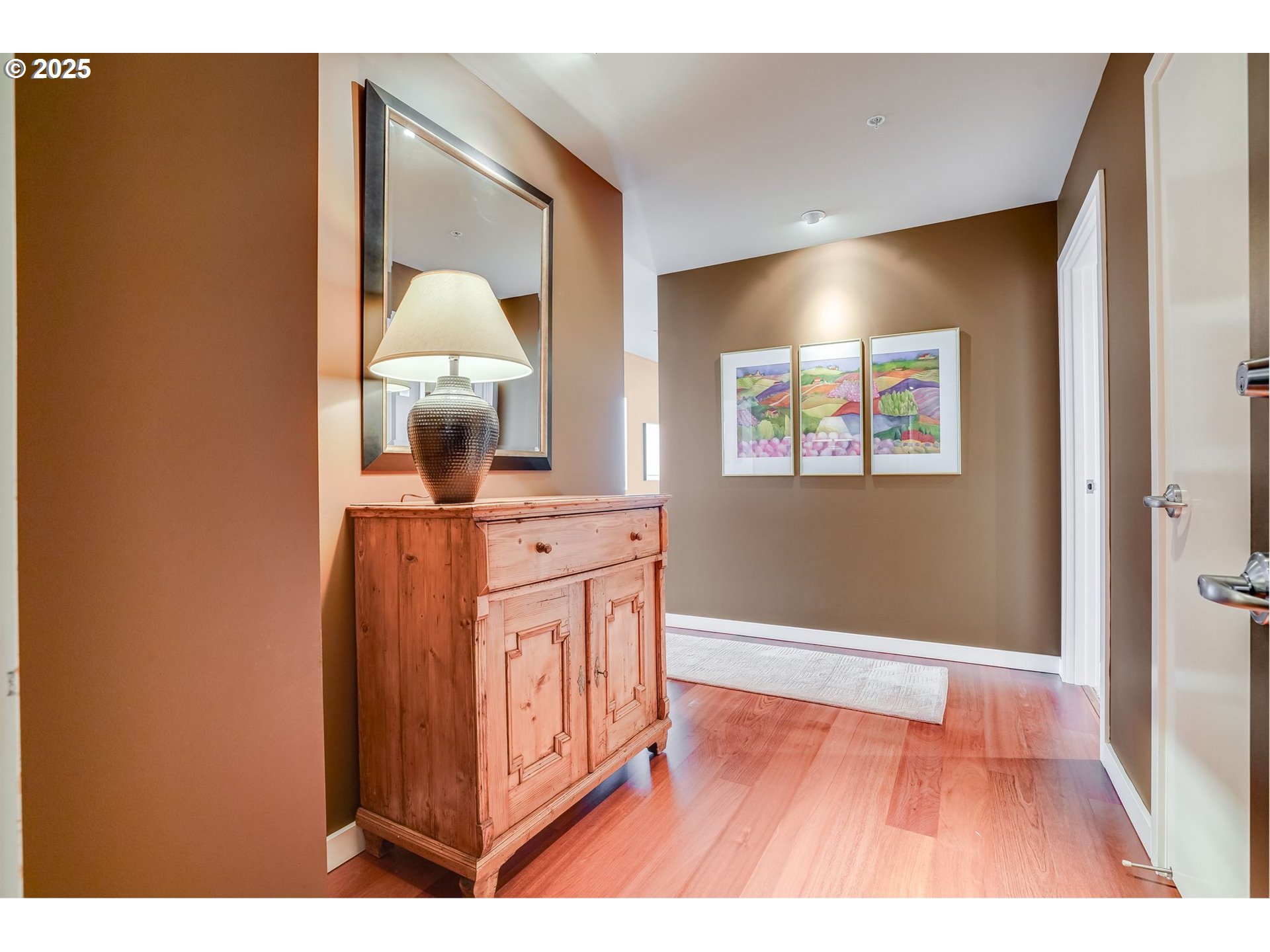 Photo #2: 702290624 Listing 