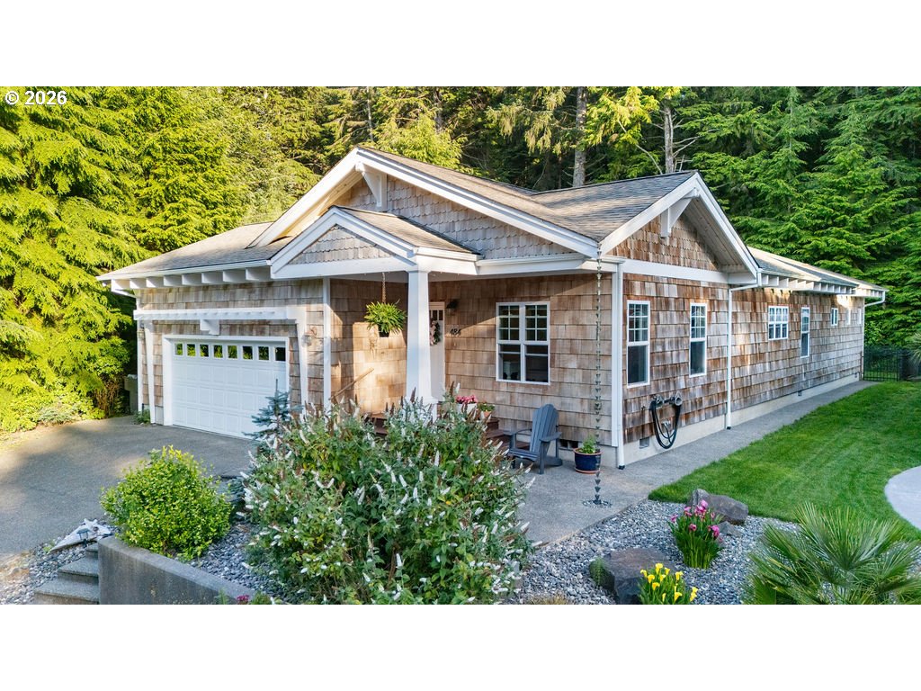 Photo of 484 FAIRWAY CT Seaside OR 97138