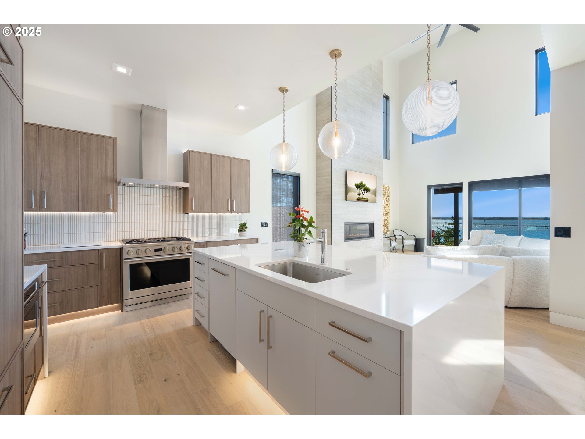 1940 PACIFIC VIEW LN, Coos Bay, OR, 97420