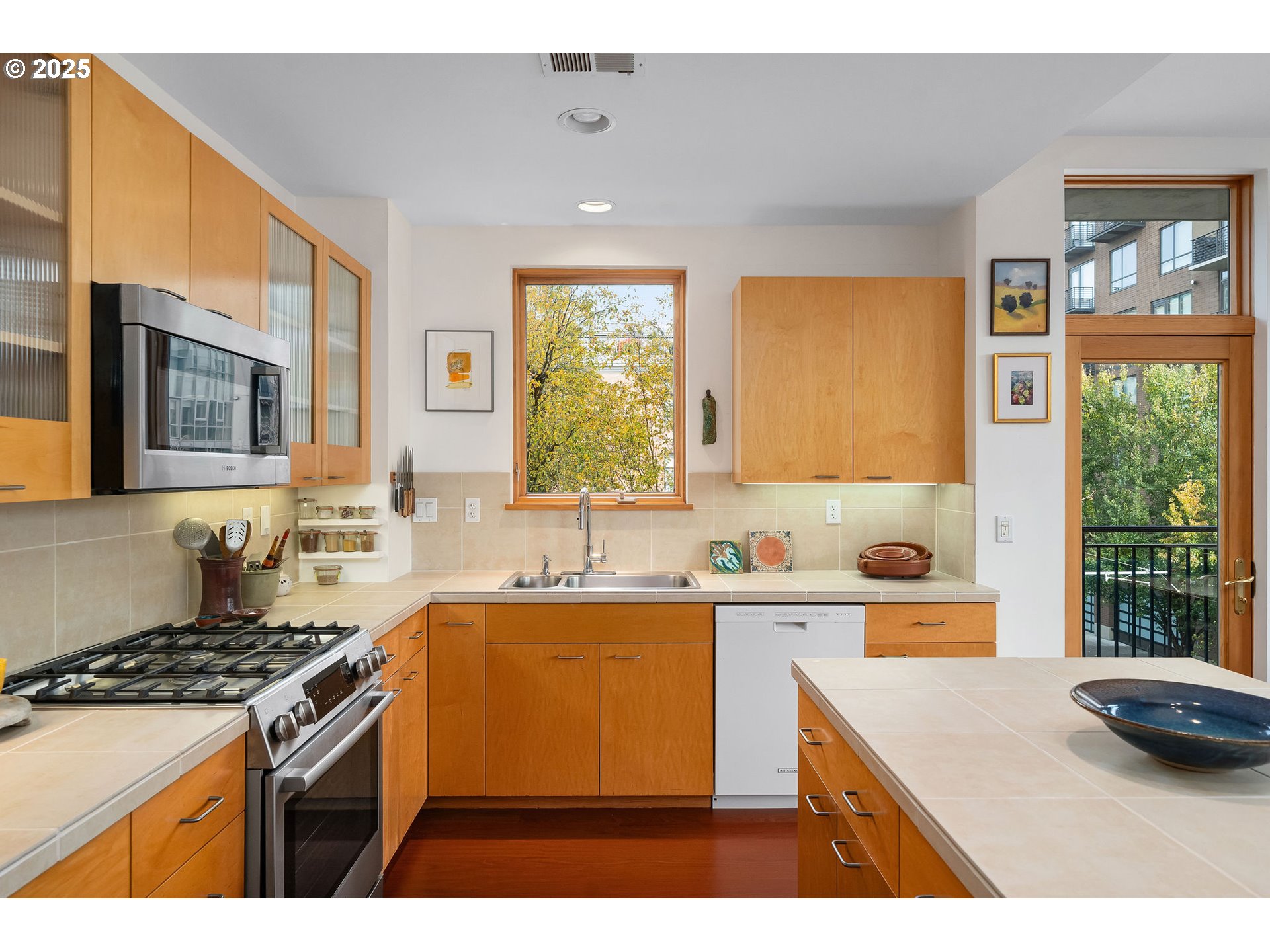 Photo #40: 704218643 Listing: Photo #40