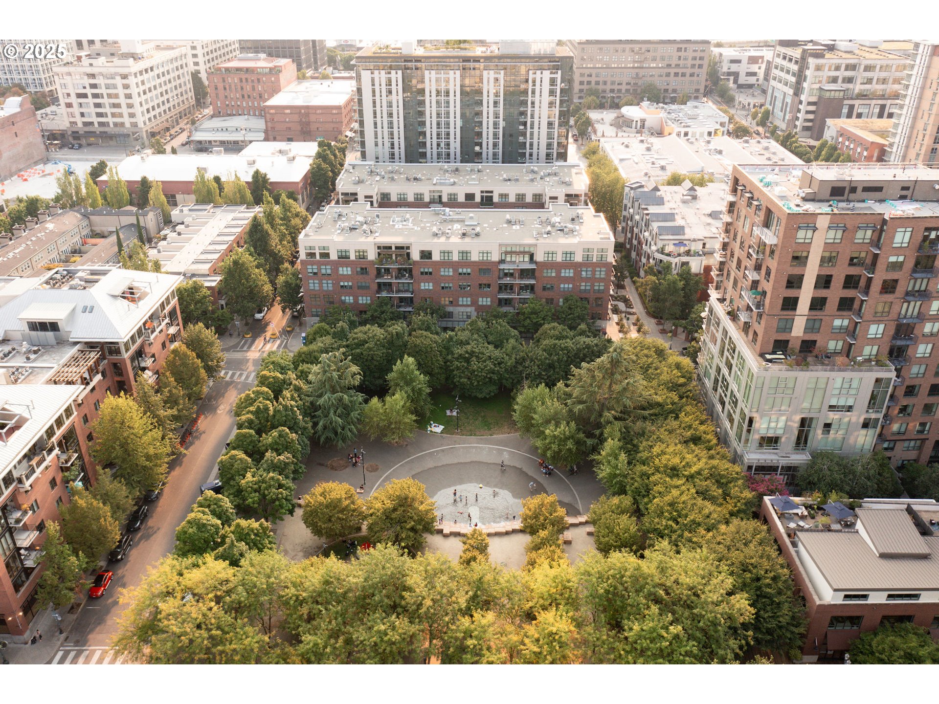 Photo #10: 704218643 Listing: Photo #10