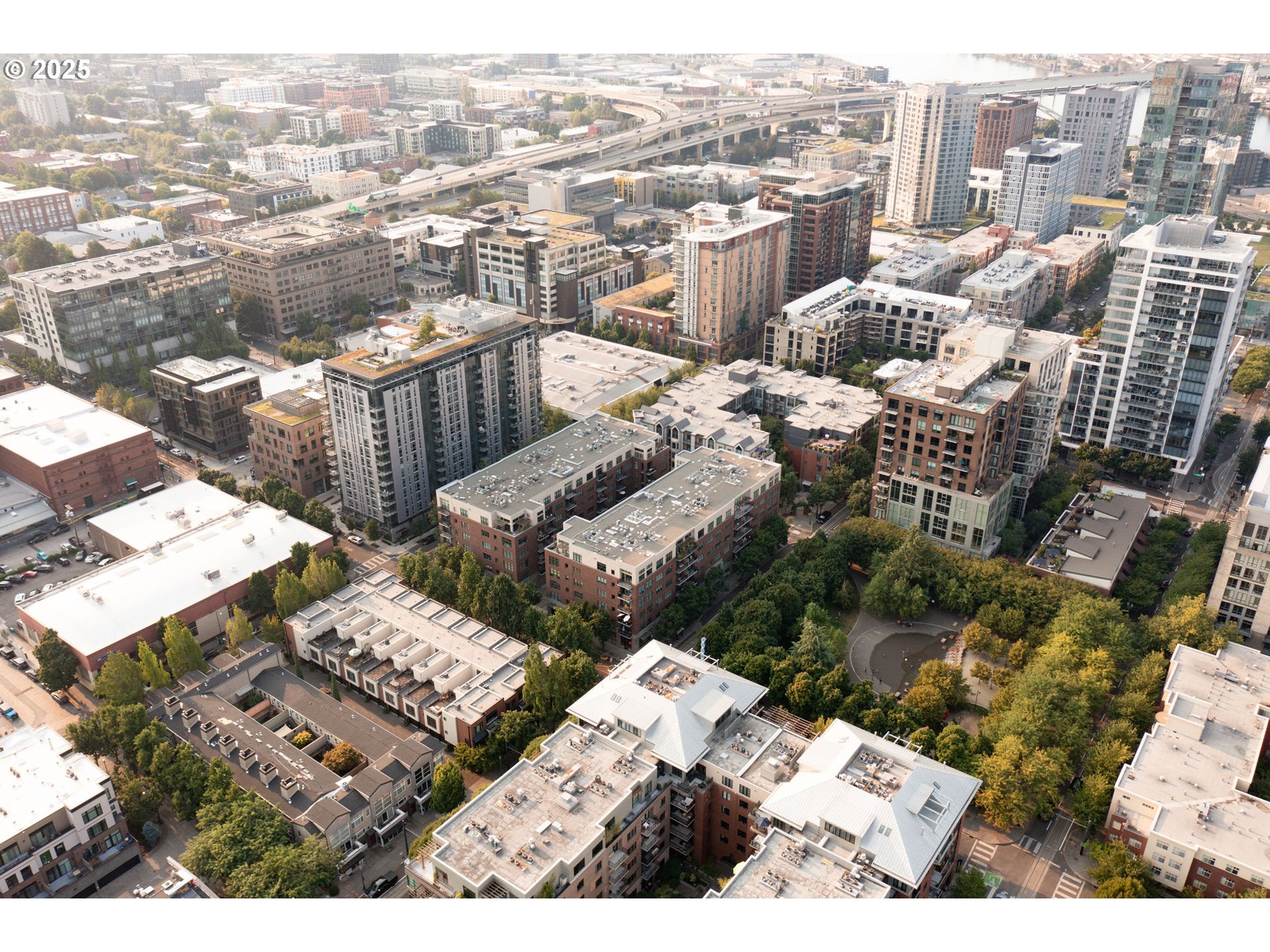 Photo #12: 704218643 Listing: Photo #12