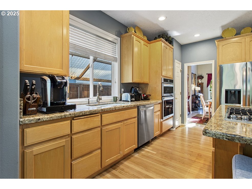 2619 NE CHARLOIS DR, Hillsboro, OR, 97124