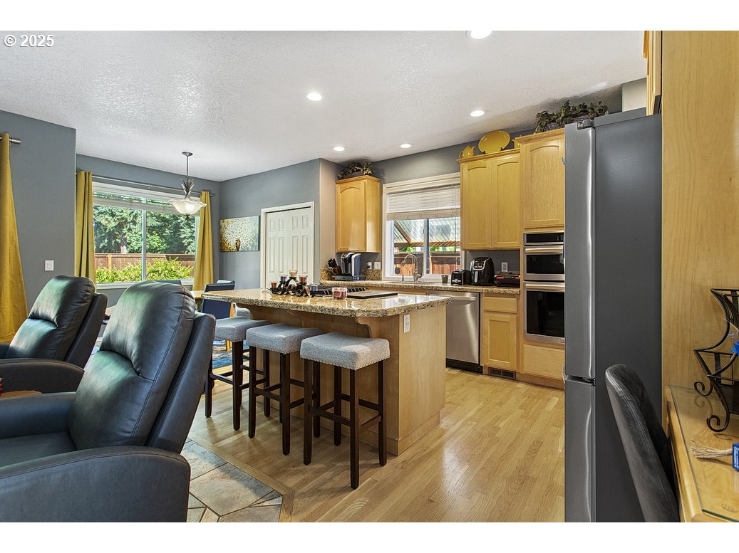 2619 NE CHARLOIS DR, Hillsboro, OR, 97124