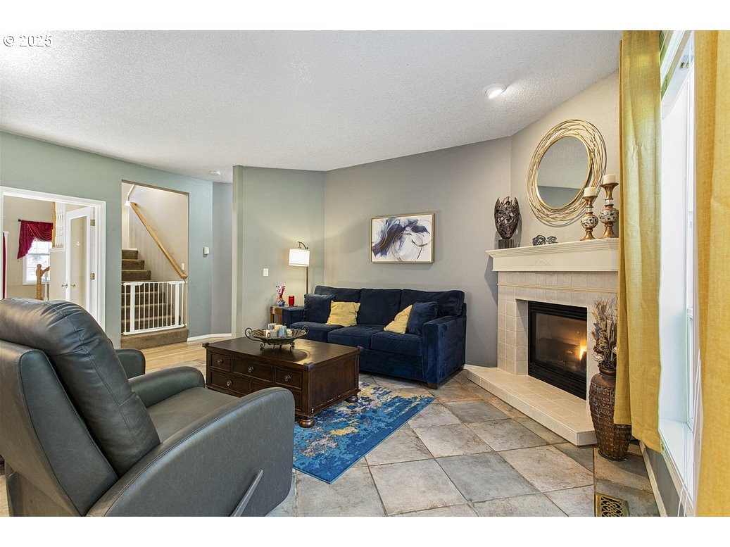 2619 NE CHARLOIS DR, Hillsboro, OR, 97124