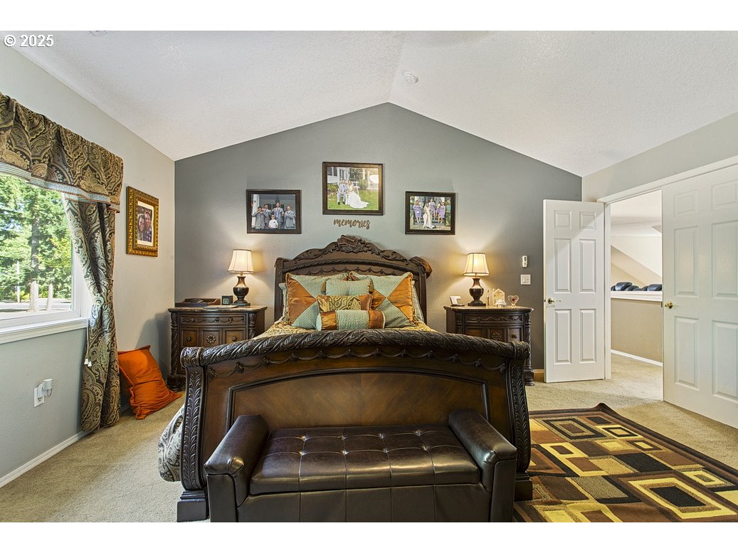 2619 NE CHARLOIS DR, Hillsboro, OR, 97124