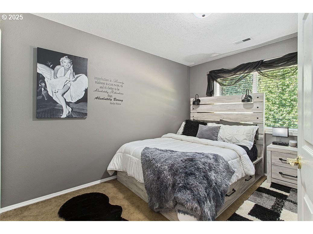 2619 NE CHARLOIS DR, Hillsboro, OR, 97124