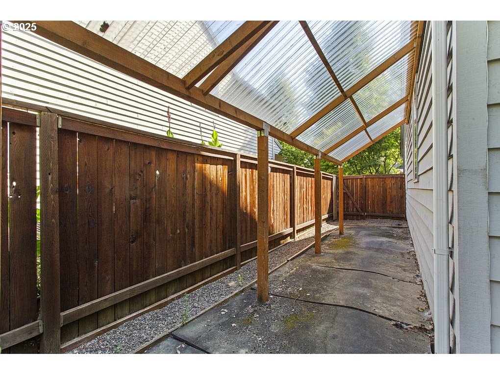 2619 NE CHARLOIS DR, Hillsboro, OR, 97124