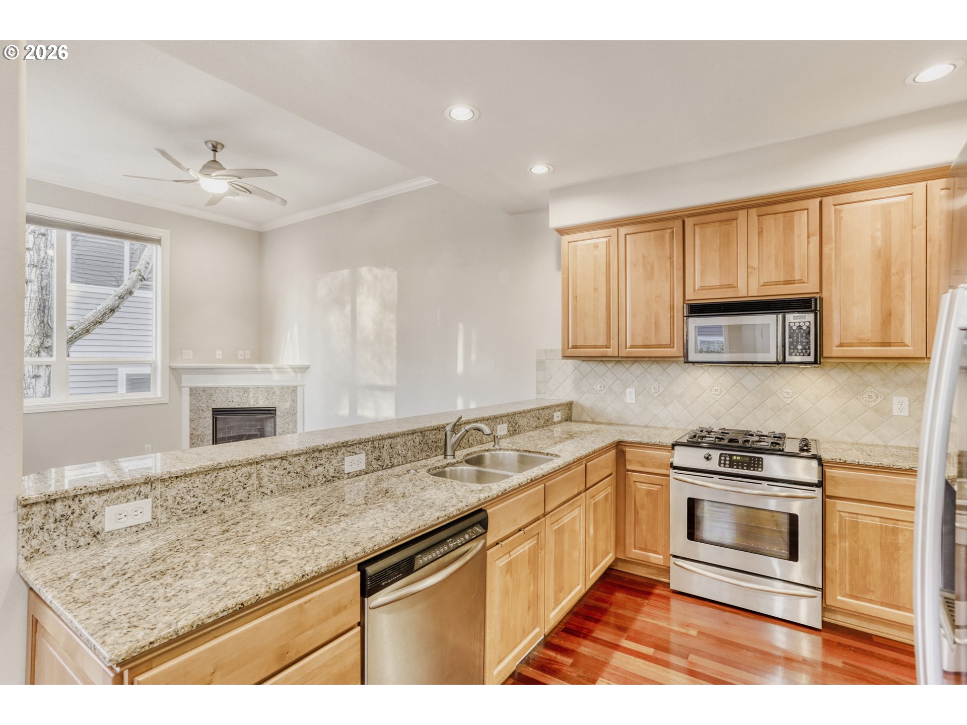 3696 CARMAN DR, Lake Oswego, OR, 97035