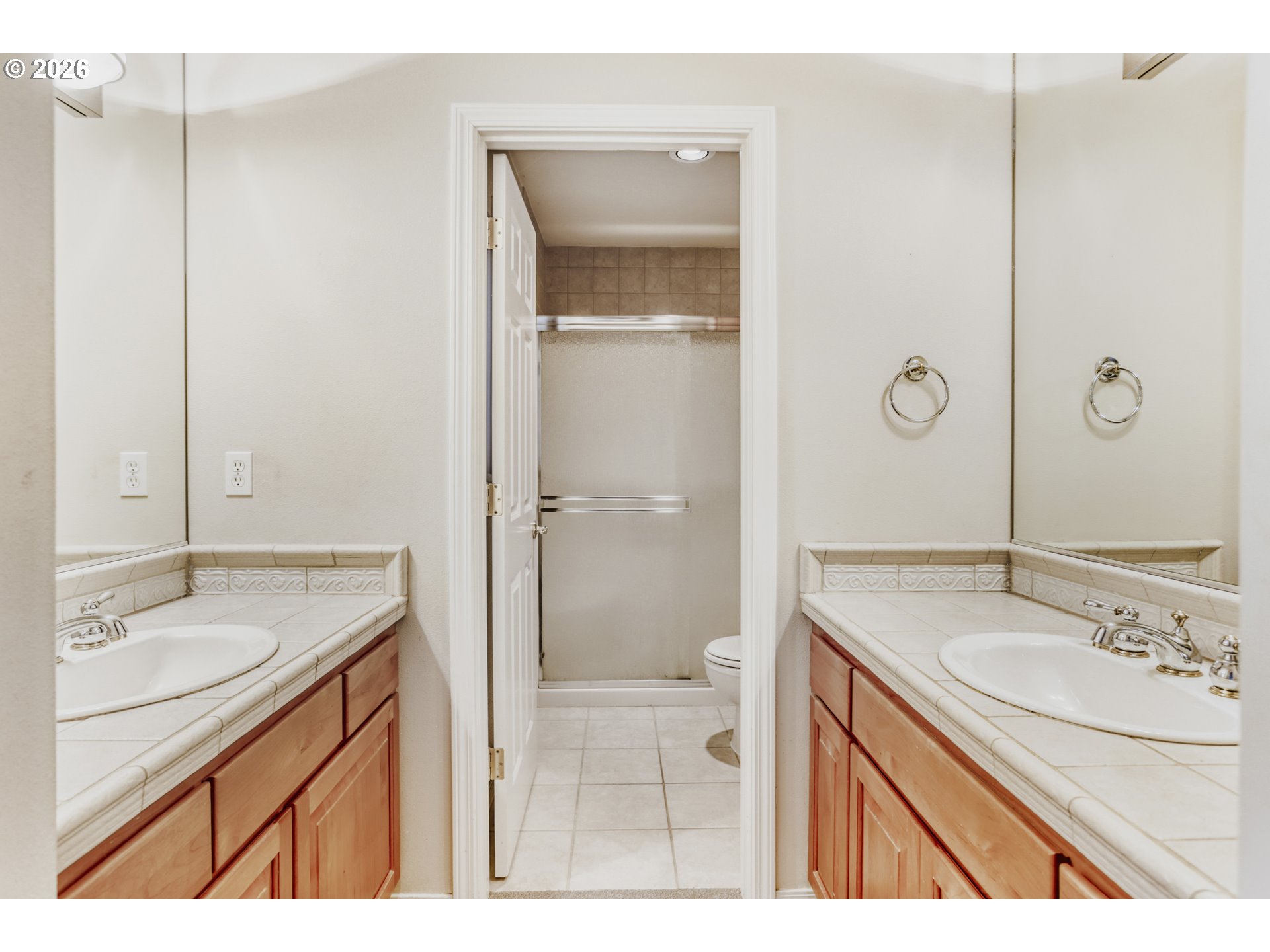 3696 CARMAN DR, Lake Oswego, OR, 97035