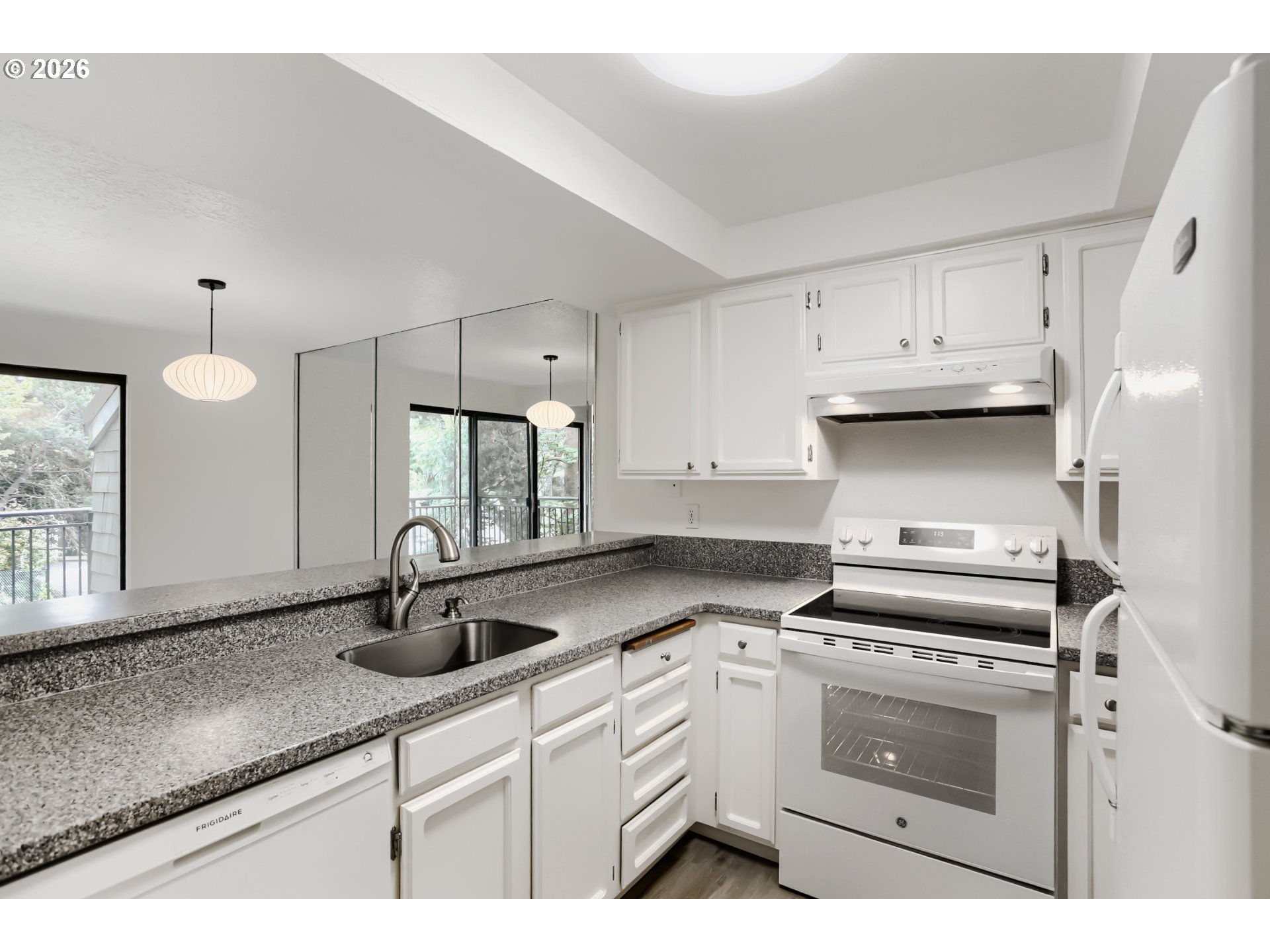 Photo #14: 704913738 Listing: Photo #14