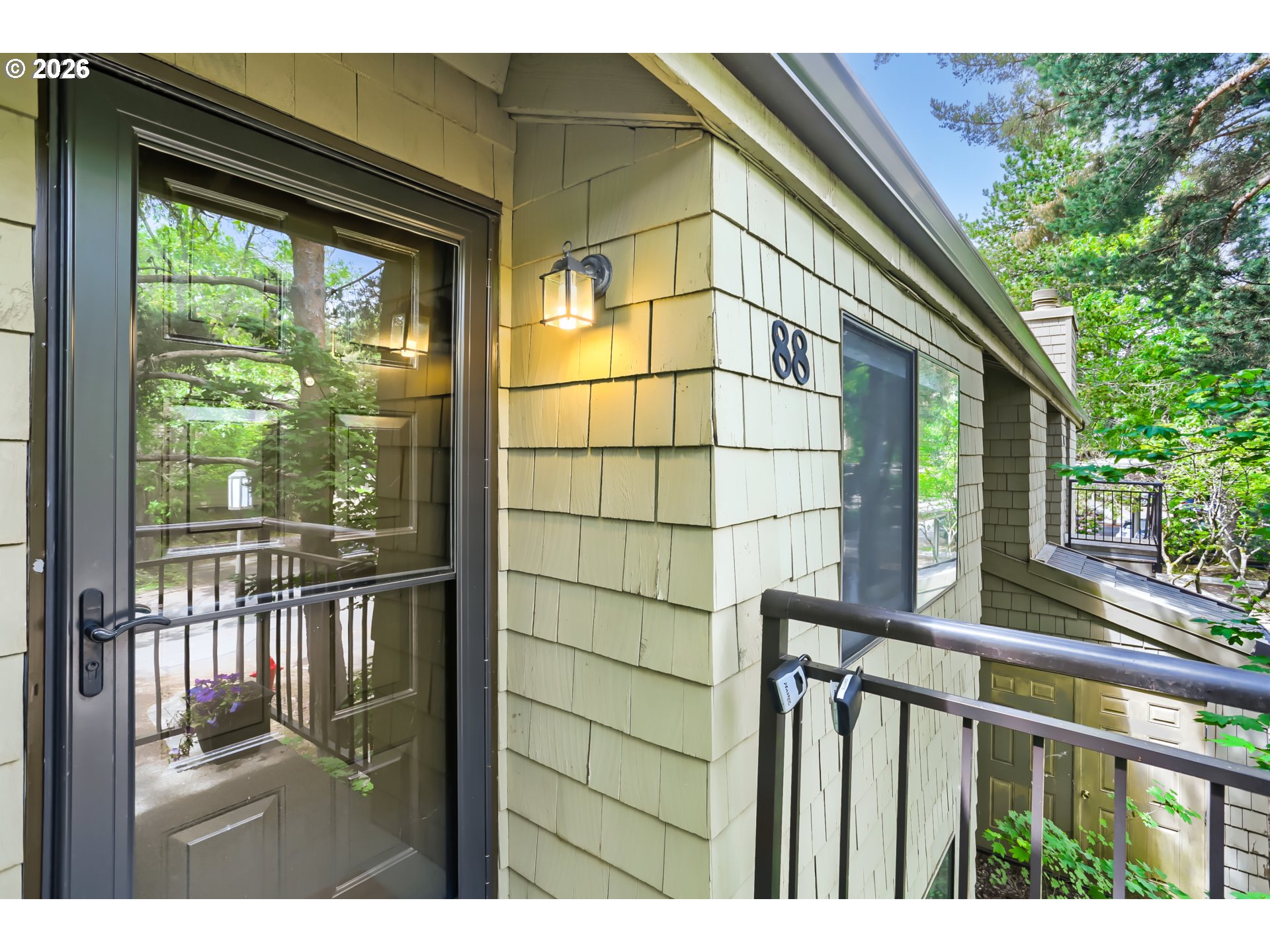 Photo #7: 704913738 Listing: Photo #7