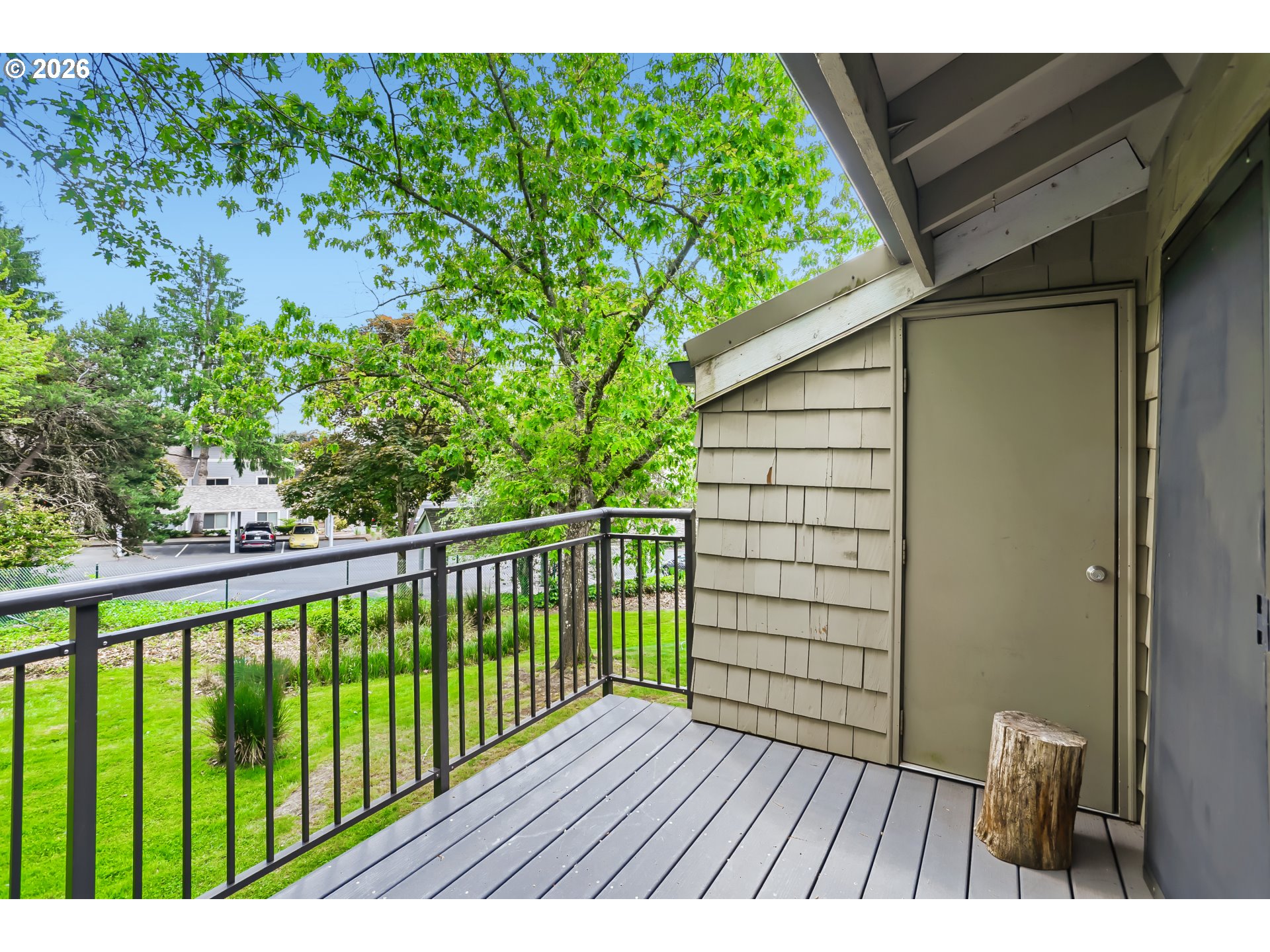 Photo #11: 704913738 Listing: Photo #11
