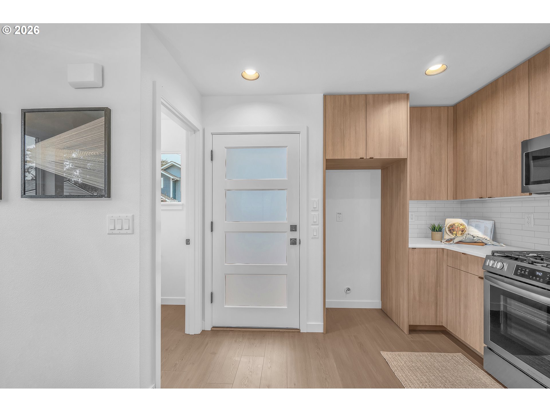 Photo #4: 705284992 Listing: Photo #4