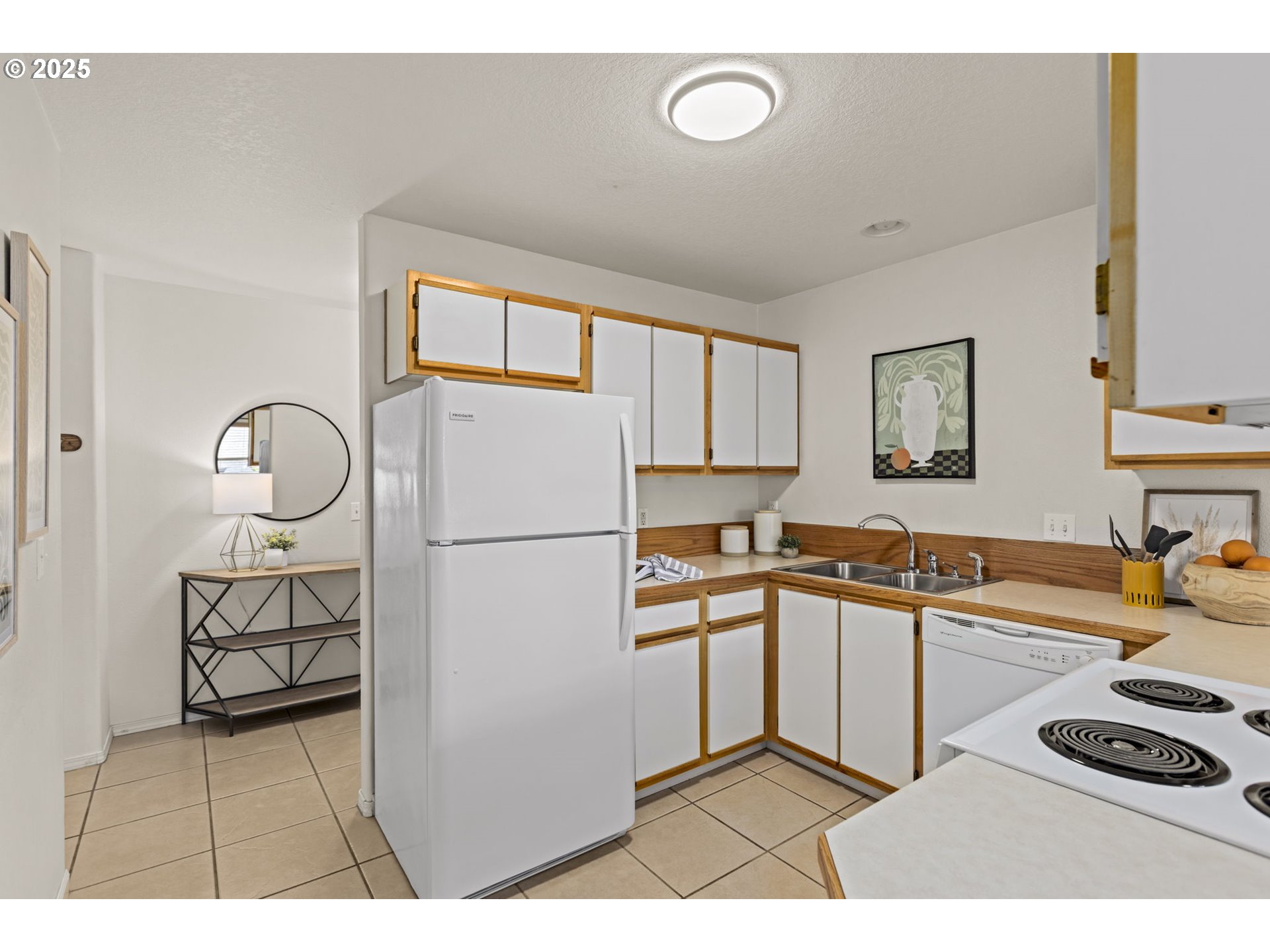 Photo #11: 705618115 Listing: Photo #11