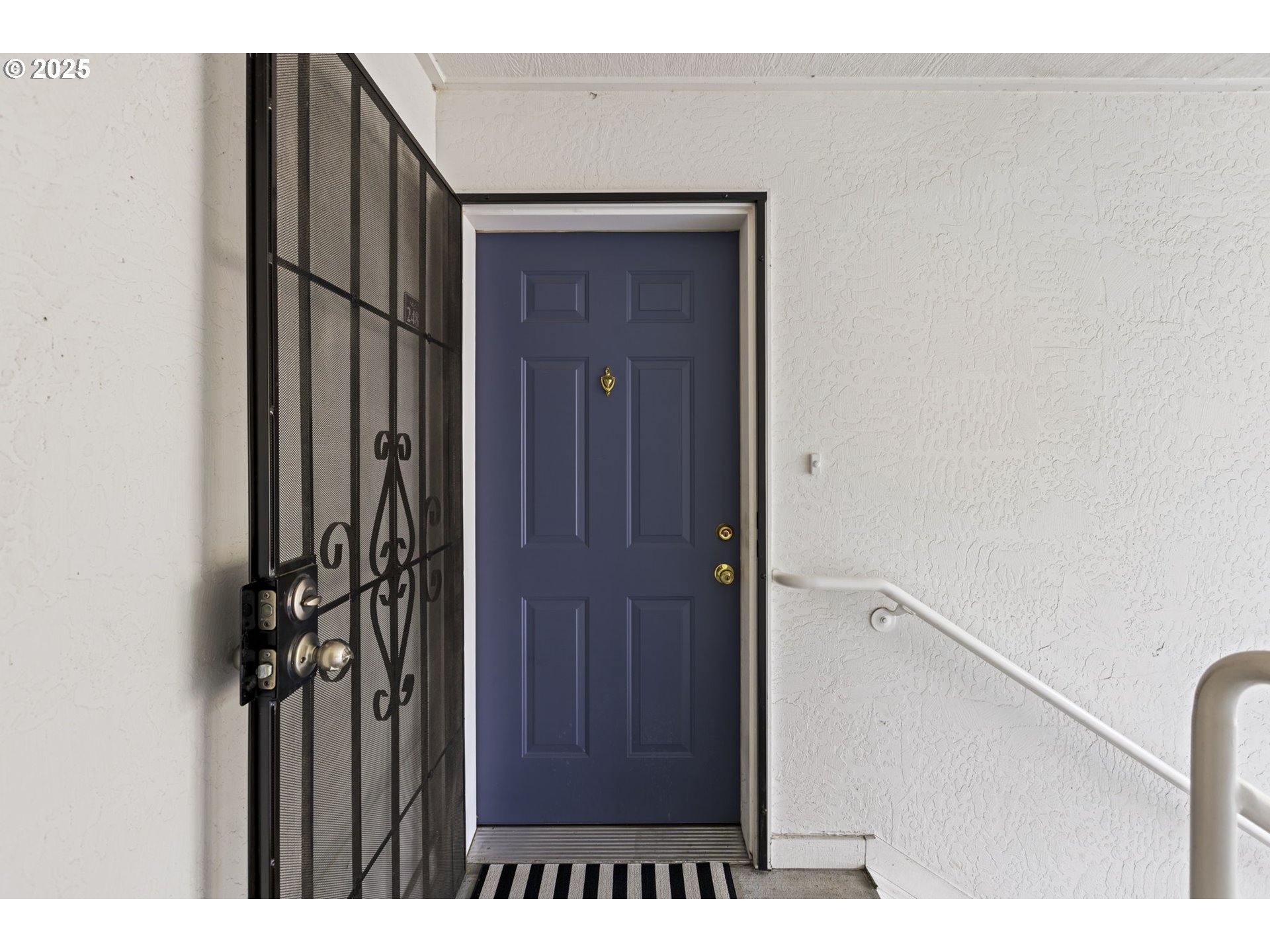 Photo #2: 705618115 Listing 