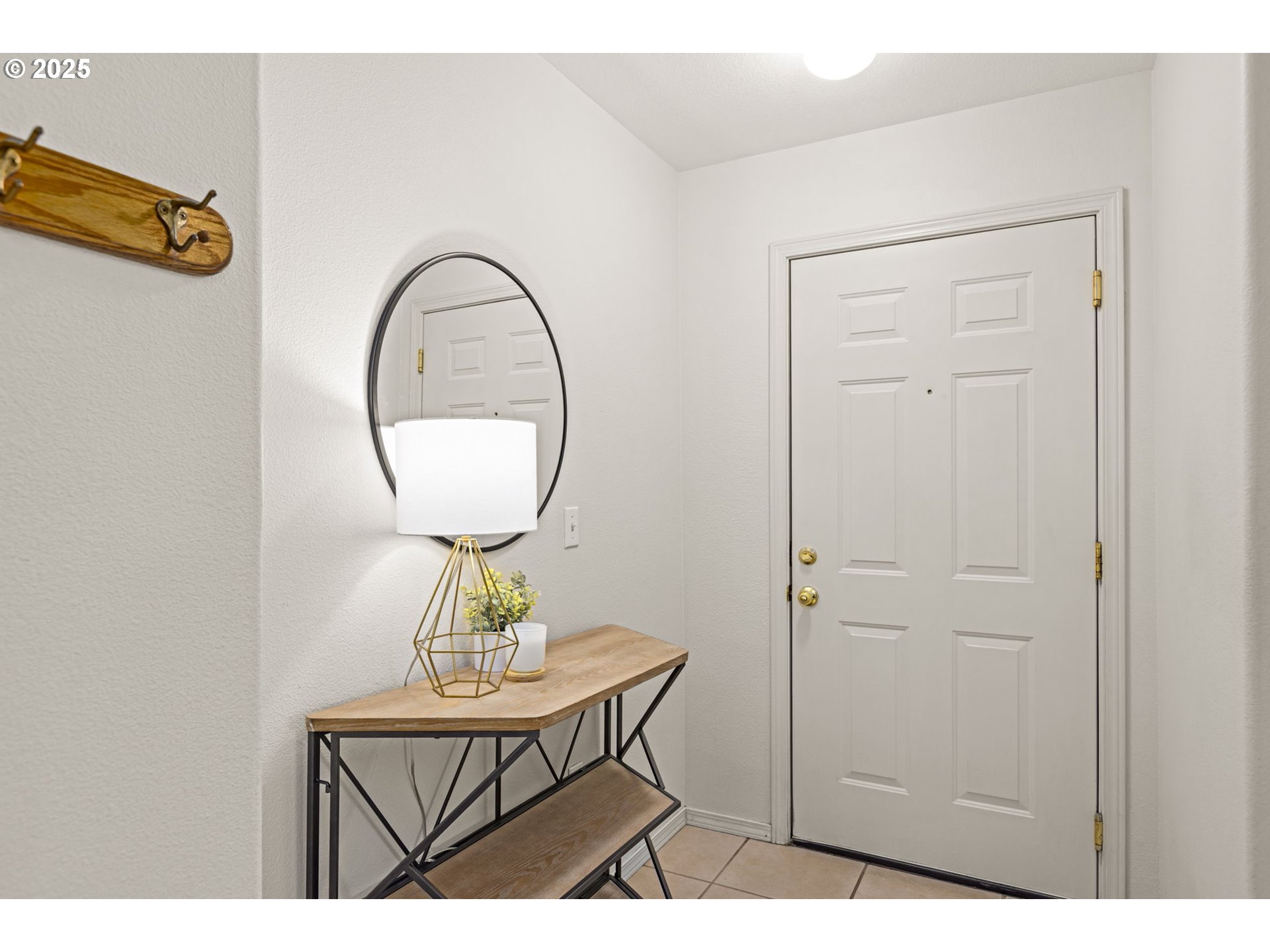 Photo #3: 705618115 Listing 