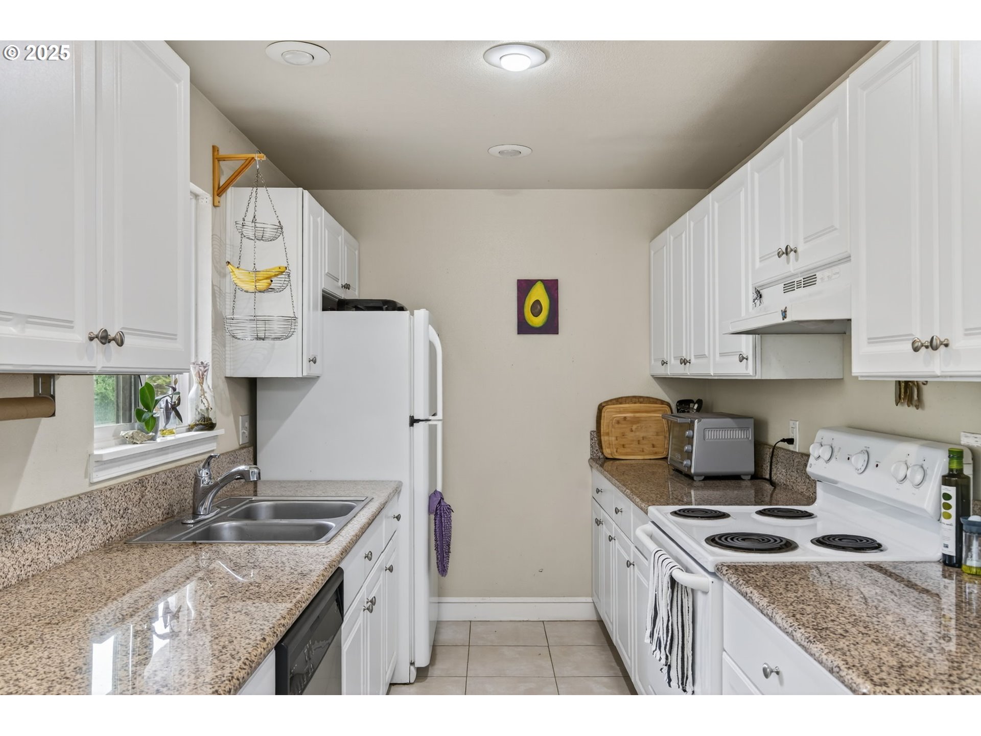 Photo #6: 706043632 Listing 