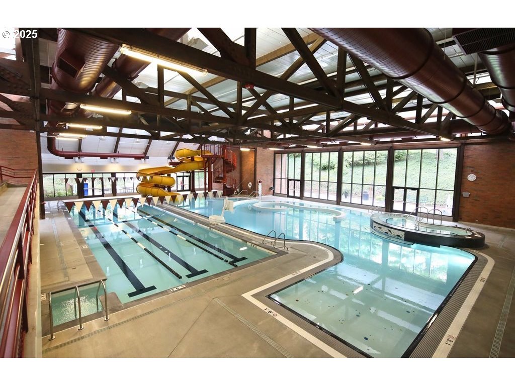 4 TOUCHSTONE DR 141 UNIT 141, Lake Oswego, OR, 97035