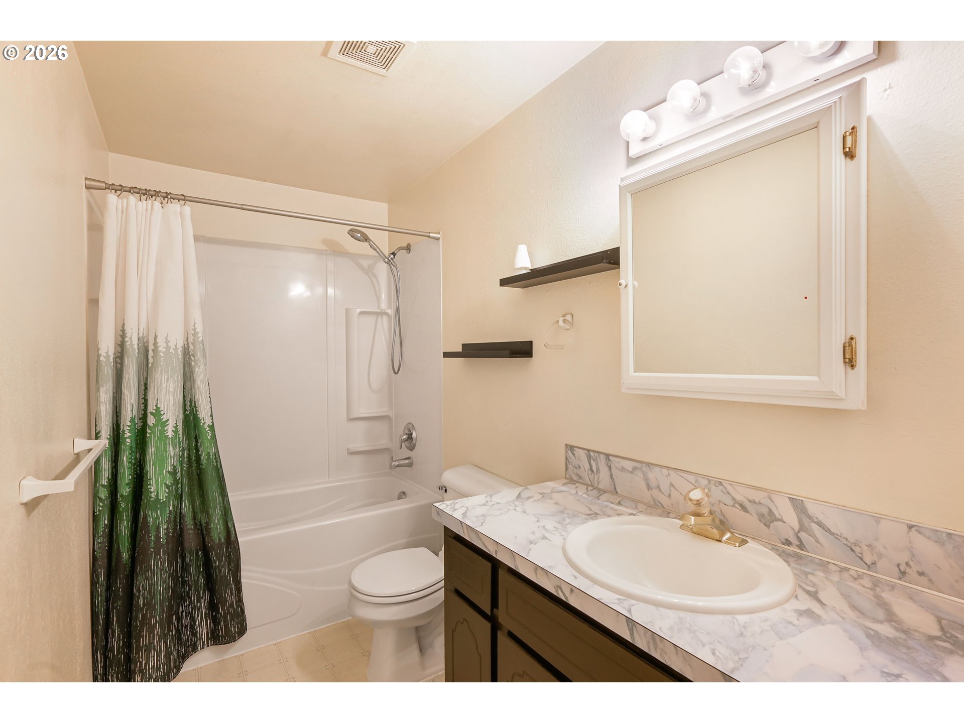 Photo #28: 707020656 Listing: Photo #28