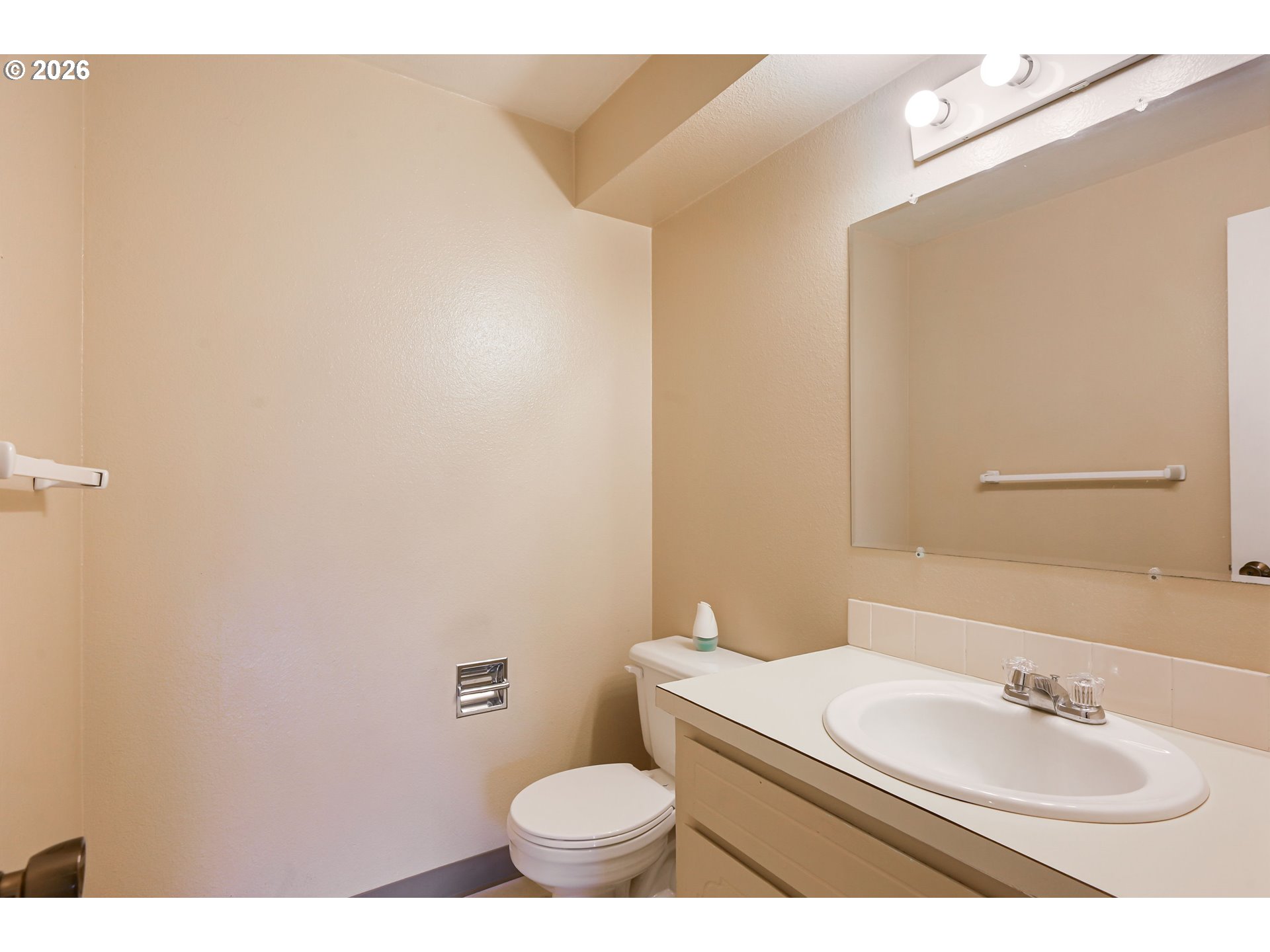 Photo #27: 707020656 Listing: Photo #27