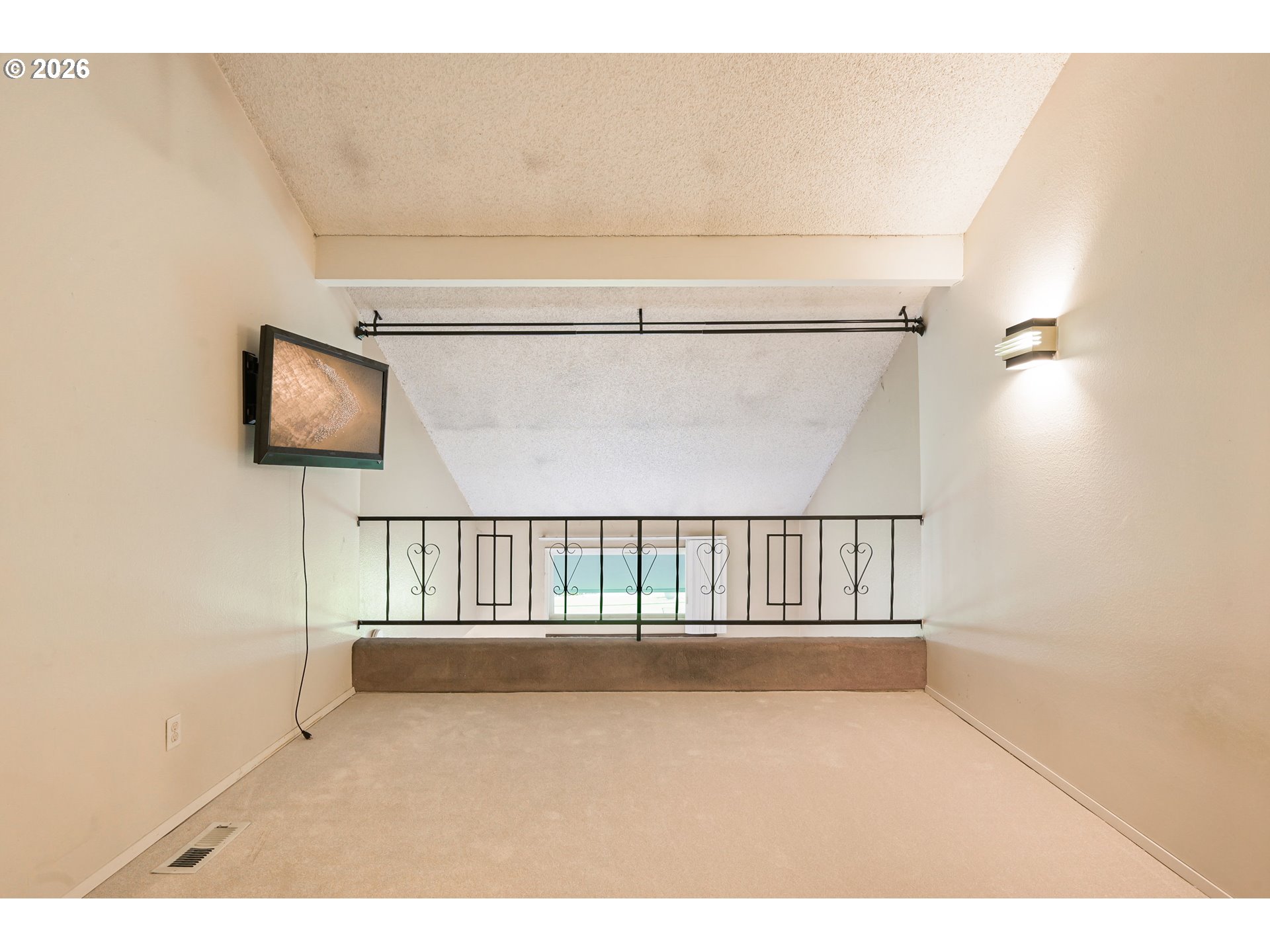 Photo #6: 707020656 Listing: Photo #6