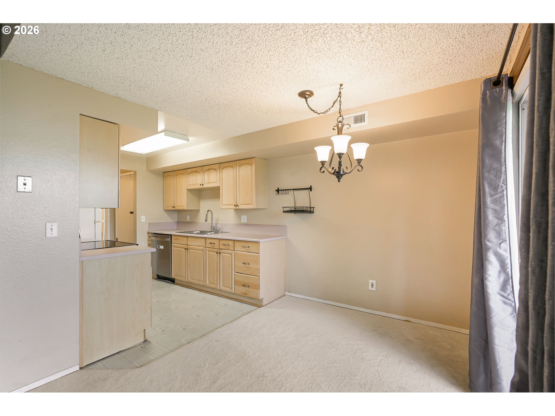 Photo #24: 707020656 Listing: Photo #24